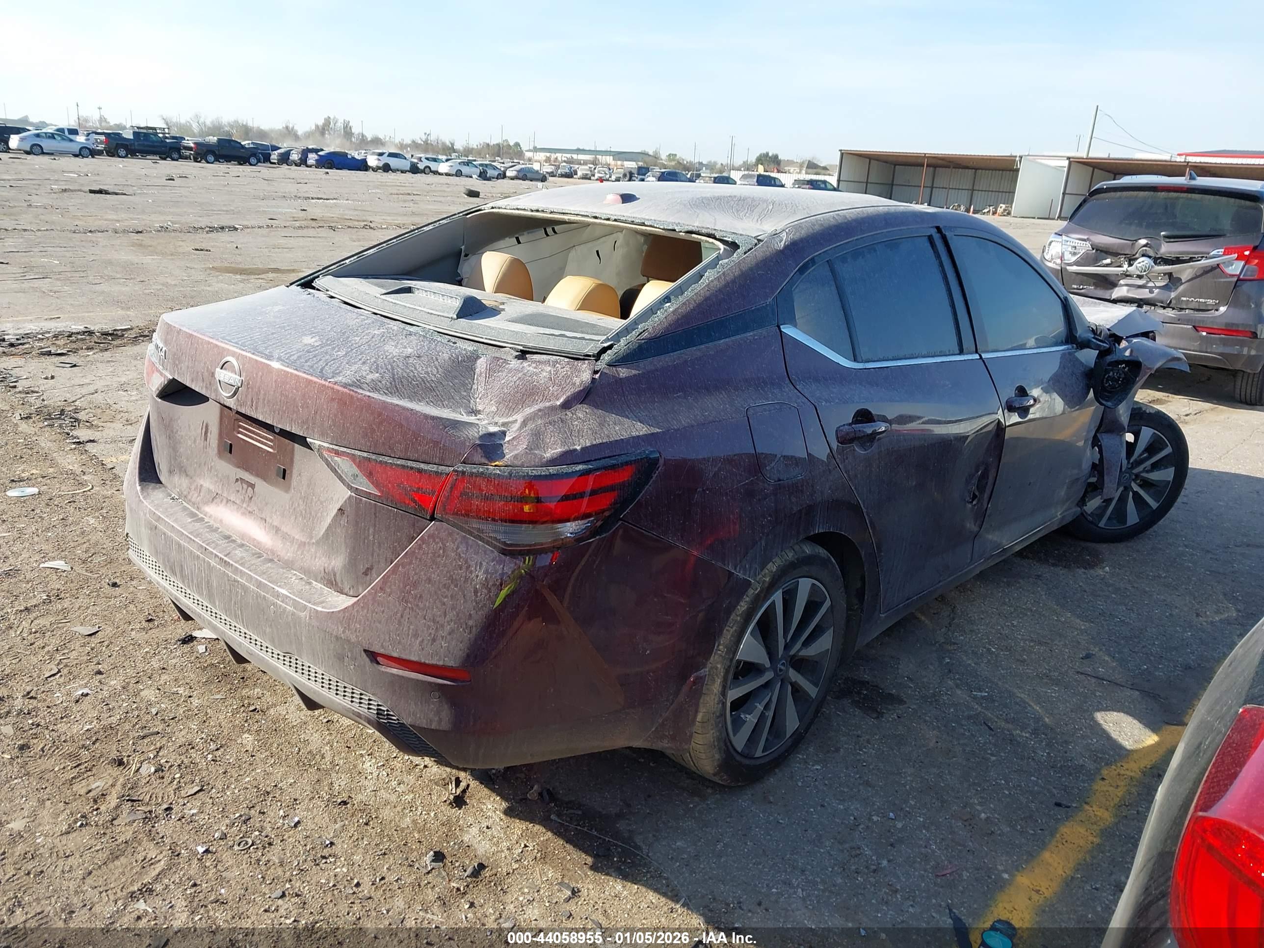 NISSAN SENTRA image 4