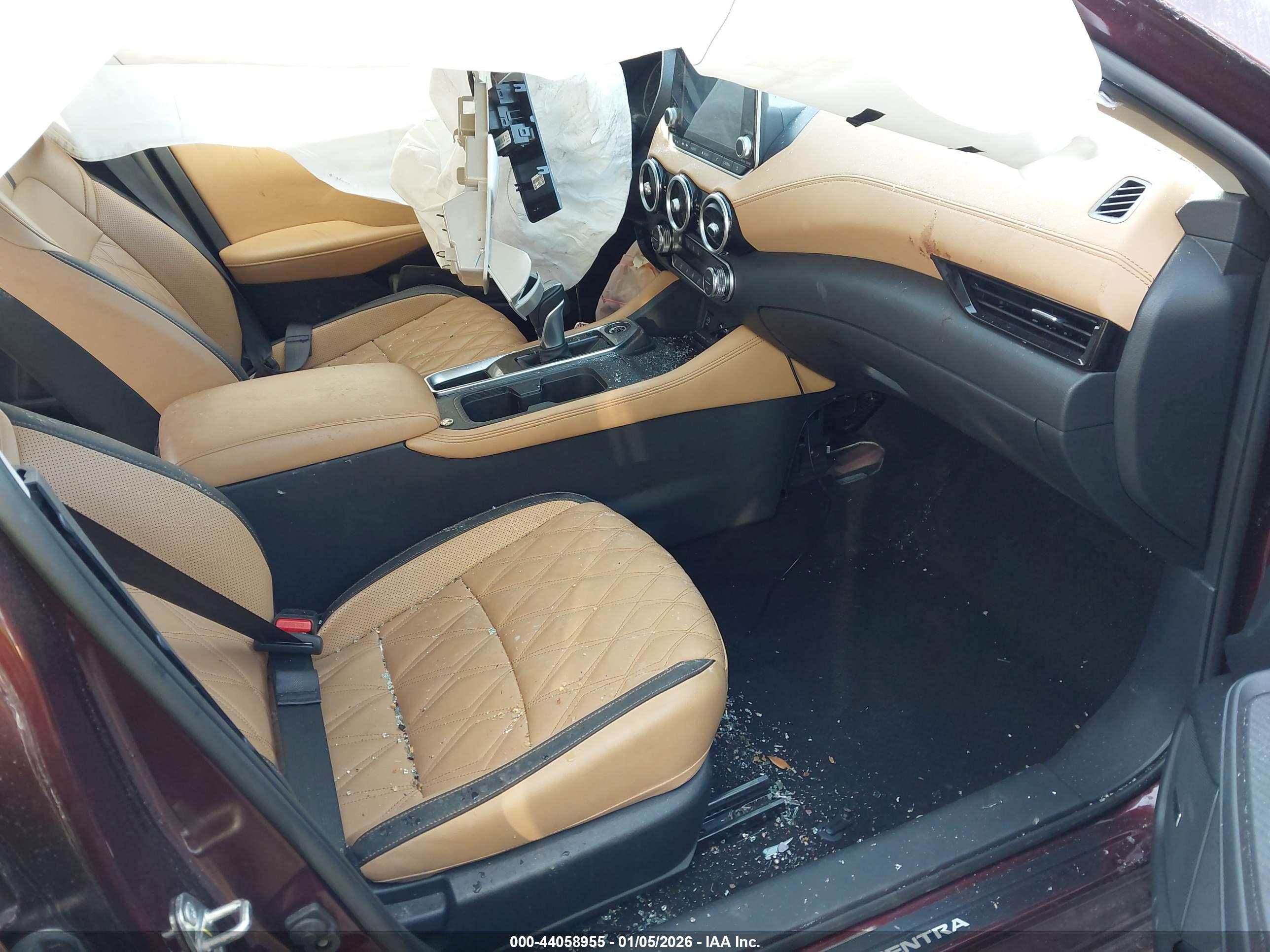 NISSAN SENTRA image 5