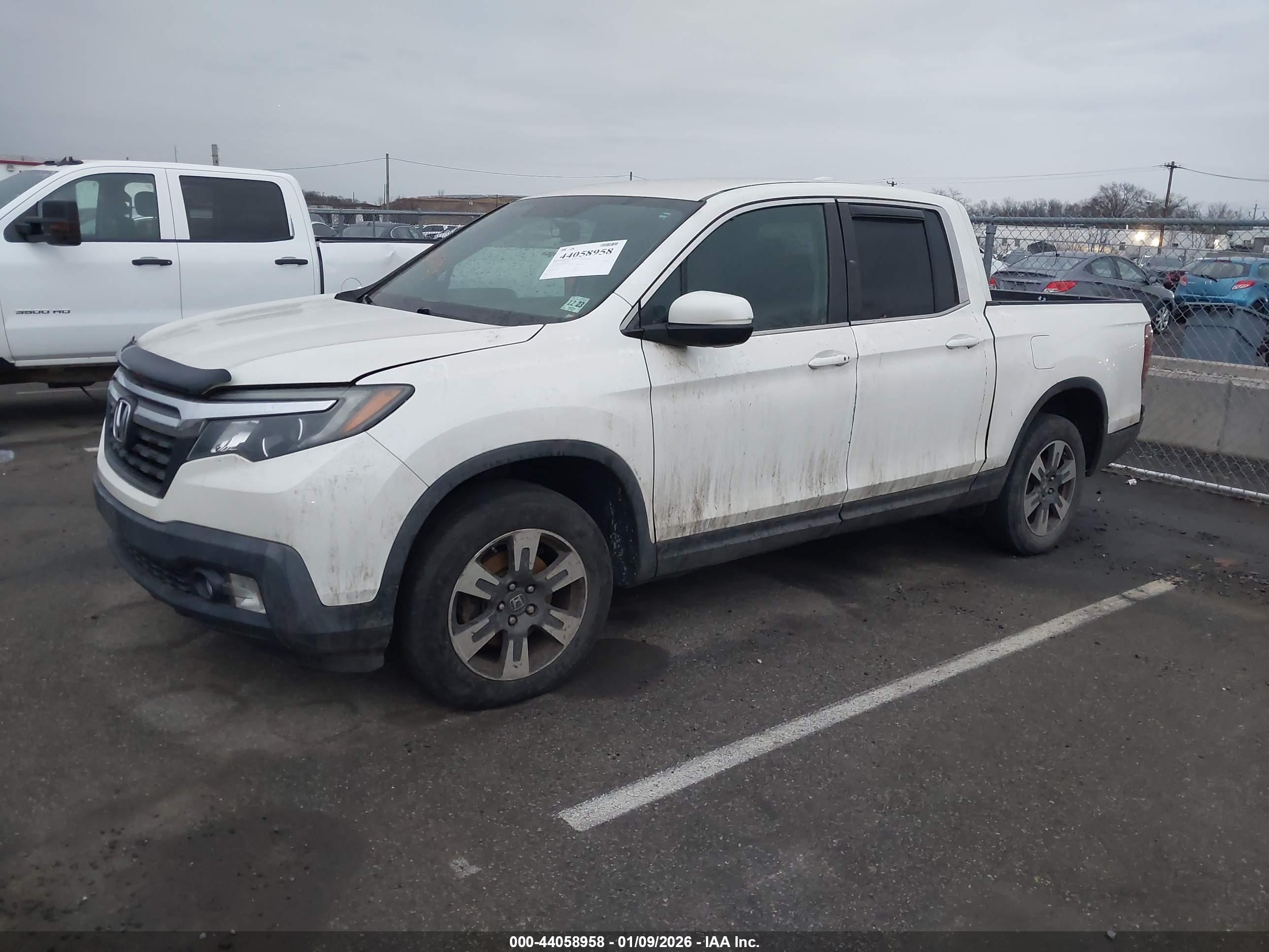HONDA RIDGELINE image 2