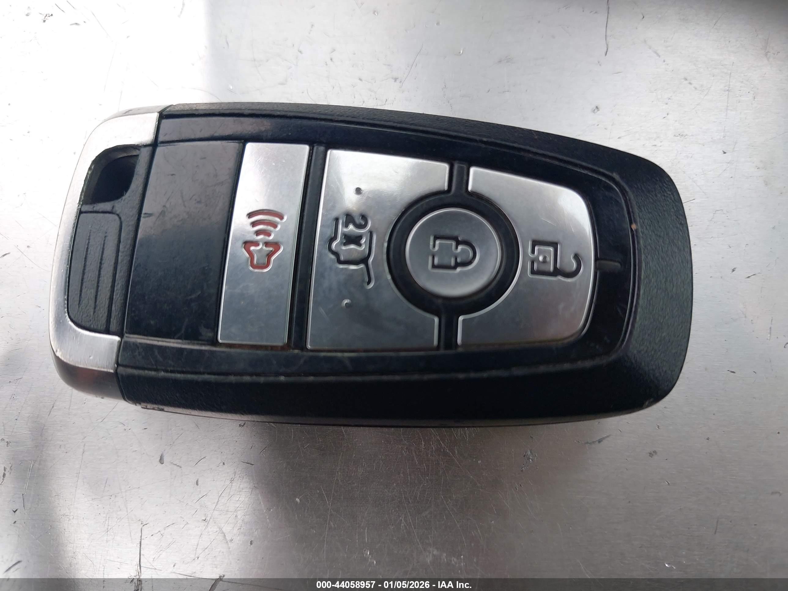 FORD ESCAPE image 11