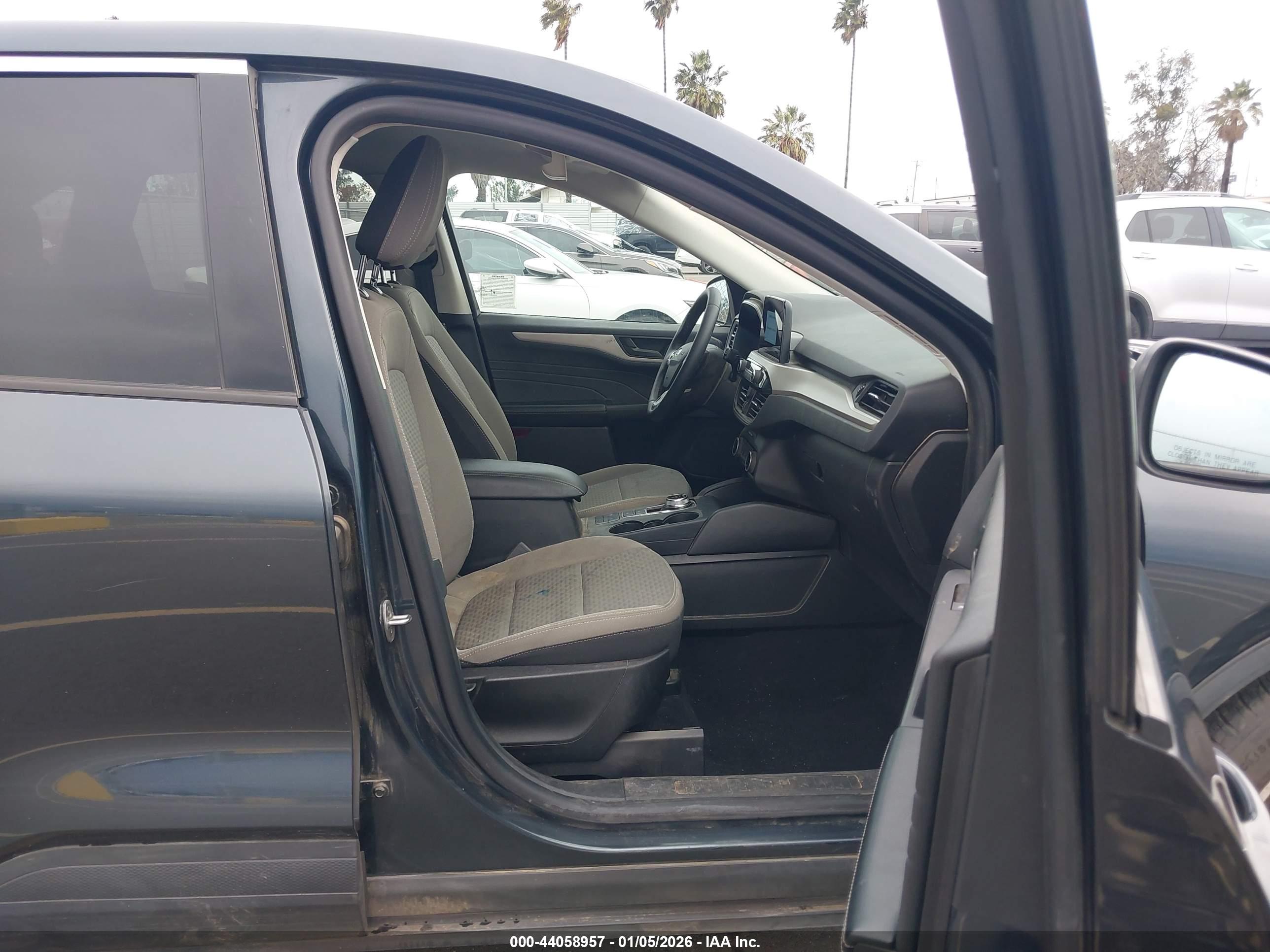FORD ESCAPE image 5