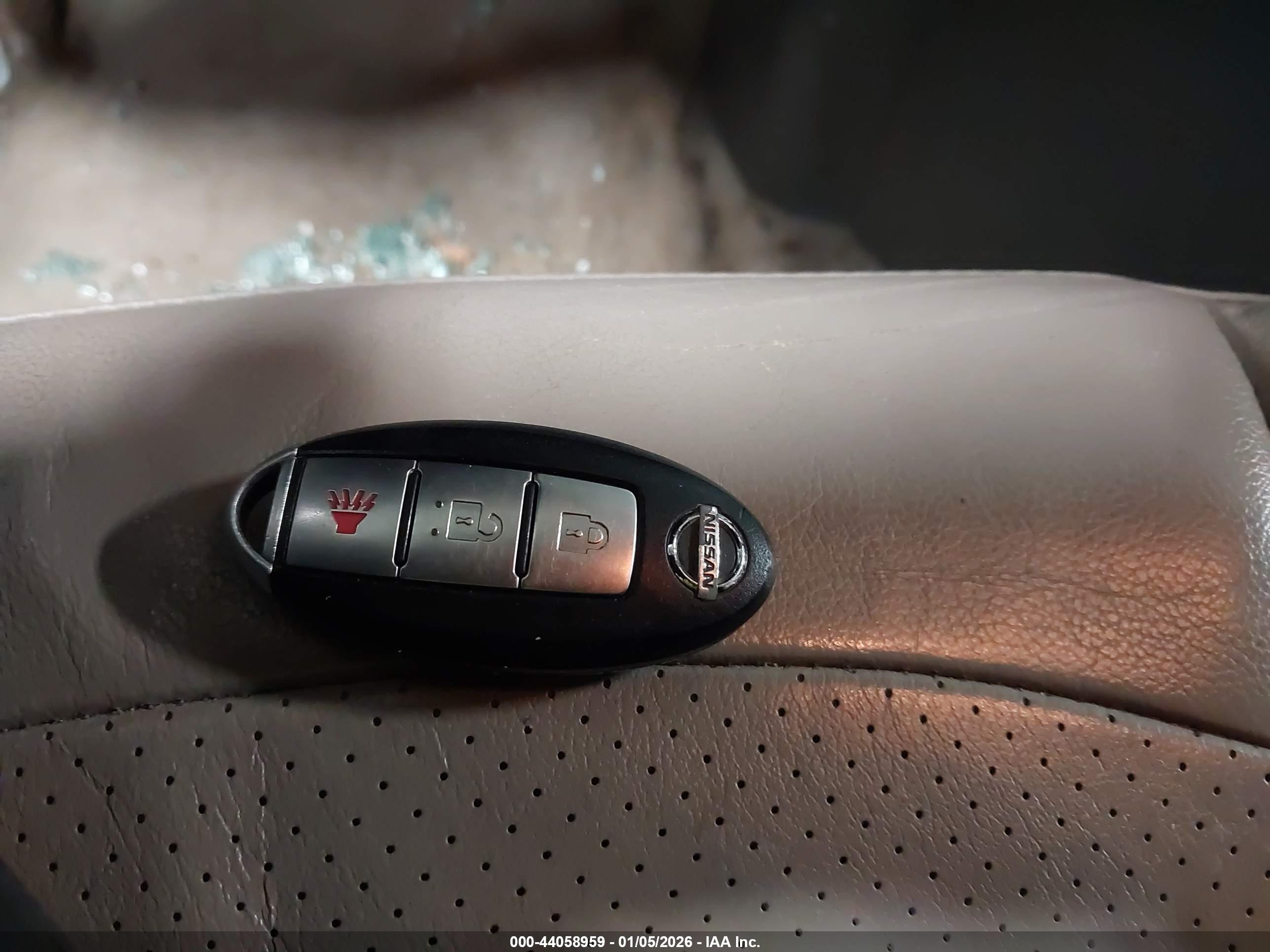 NISSAN ROGUE image 11