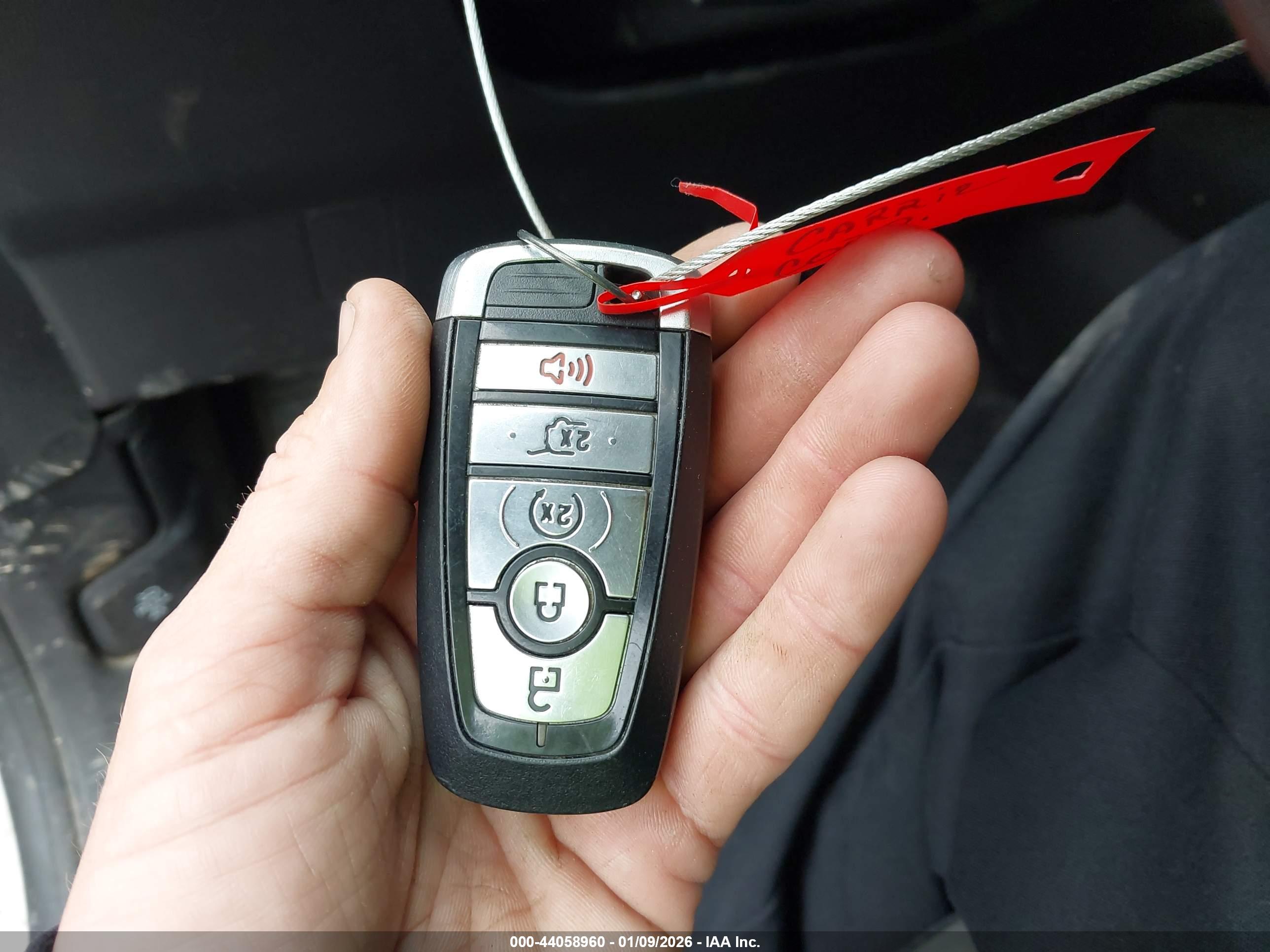FORD ESCAPE image 11