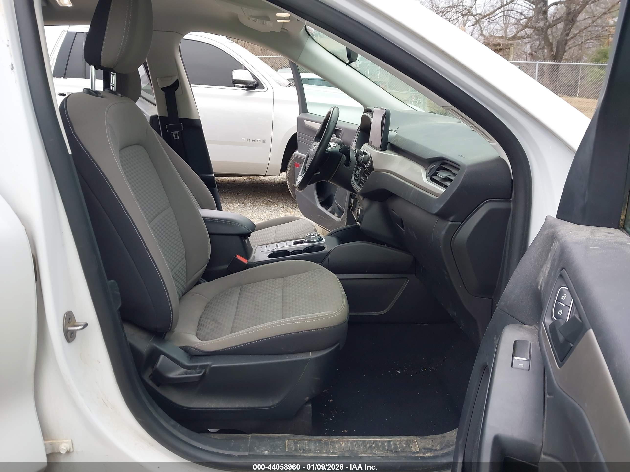 FORD ESCAPE image 5
