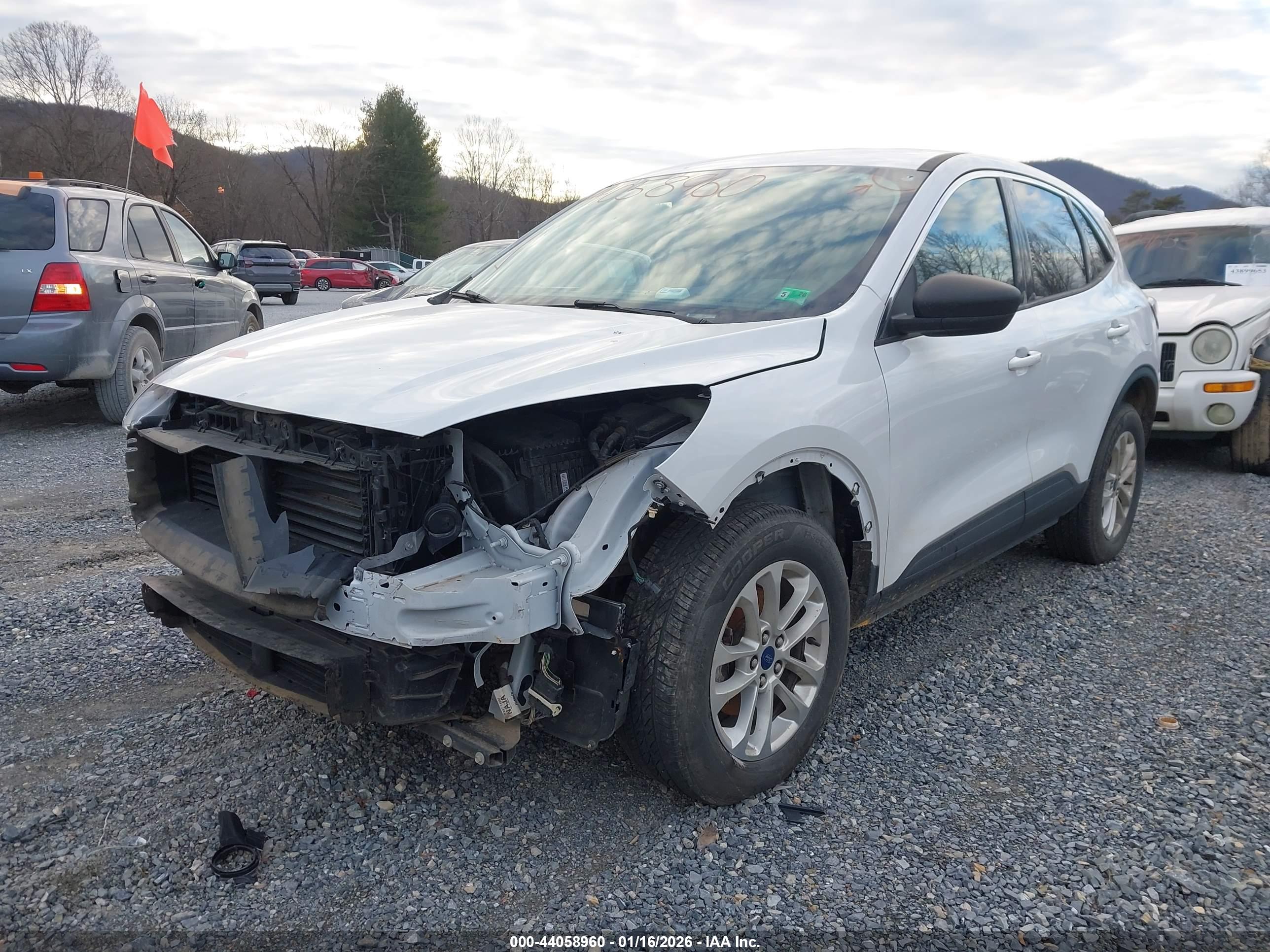 FORD ESCAPE image 6