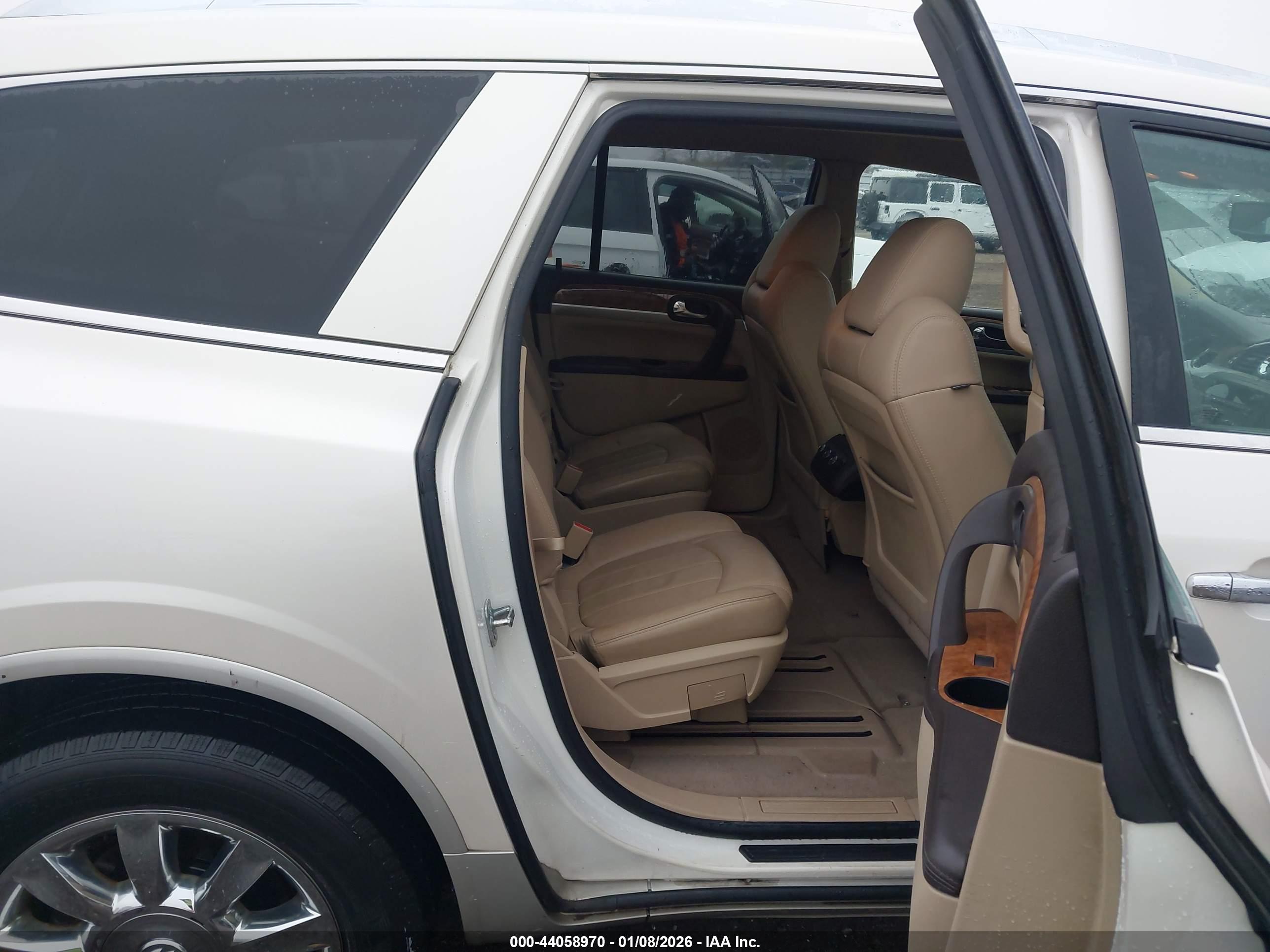 BUICK ENCLAVE image 8