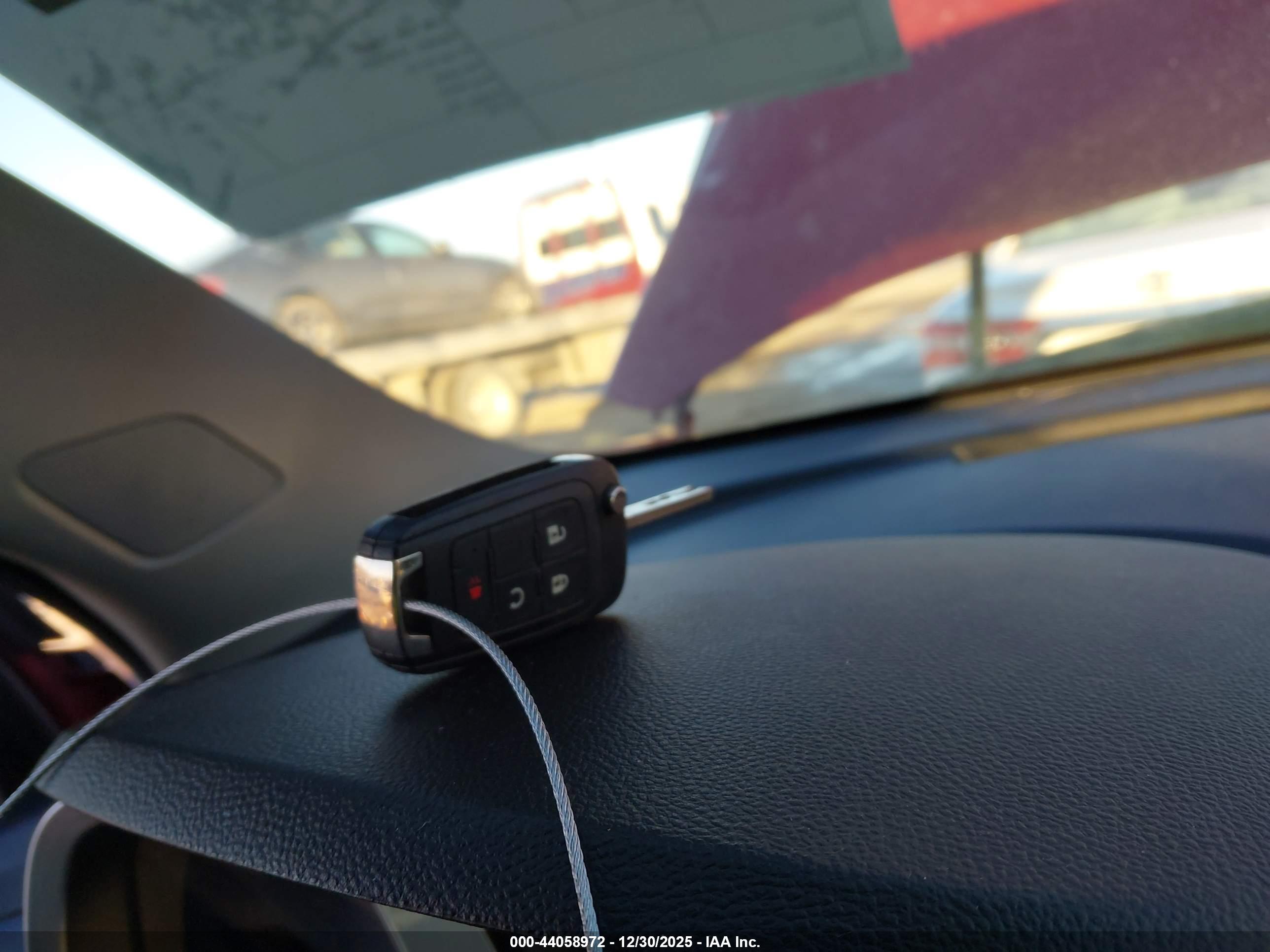 CHEVROLET EQUINOX image 11