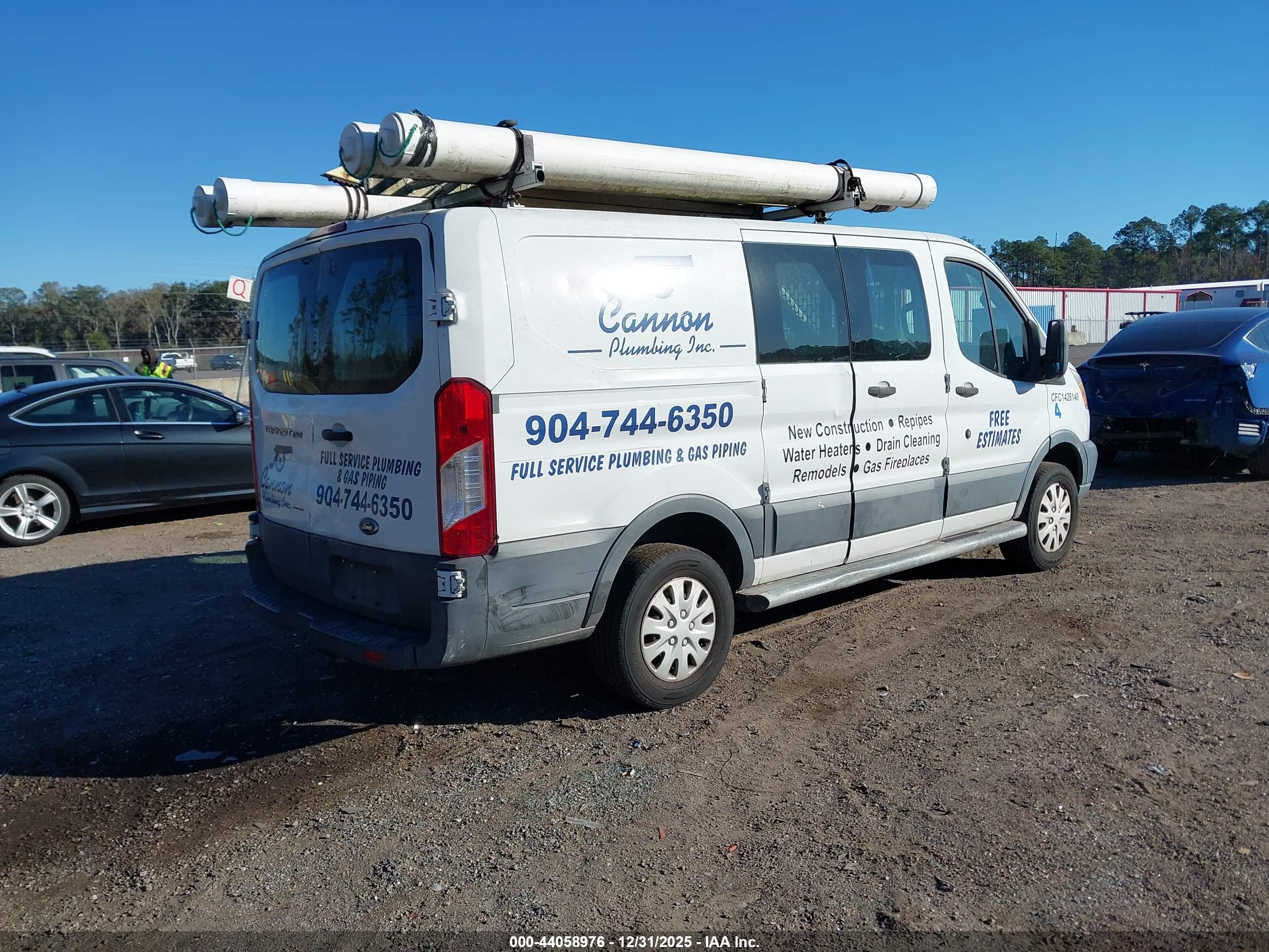 FORD TRANSIT-250 image 4
