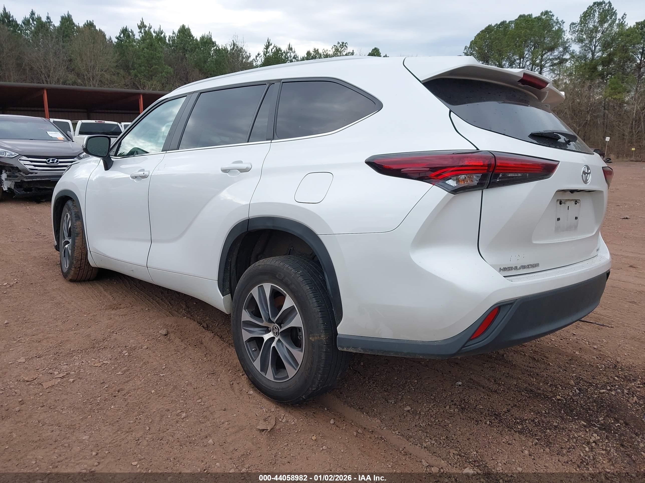 TOYOTA HIGHLANDER image 3