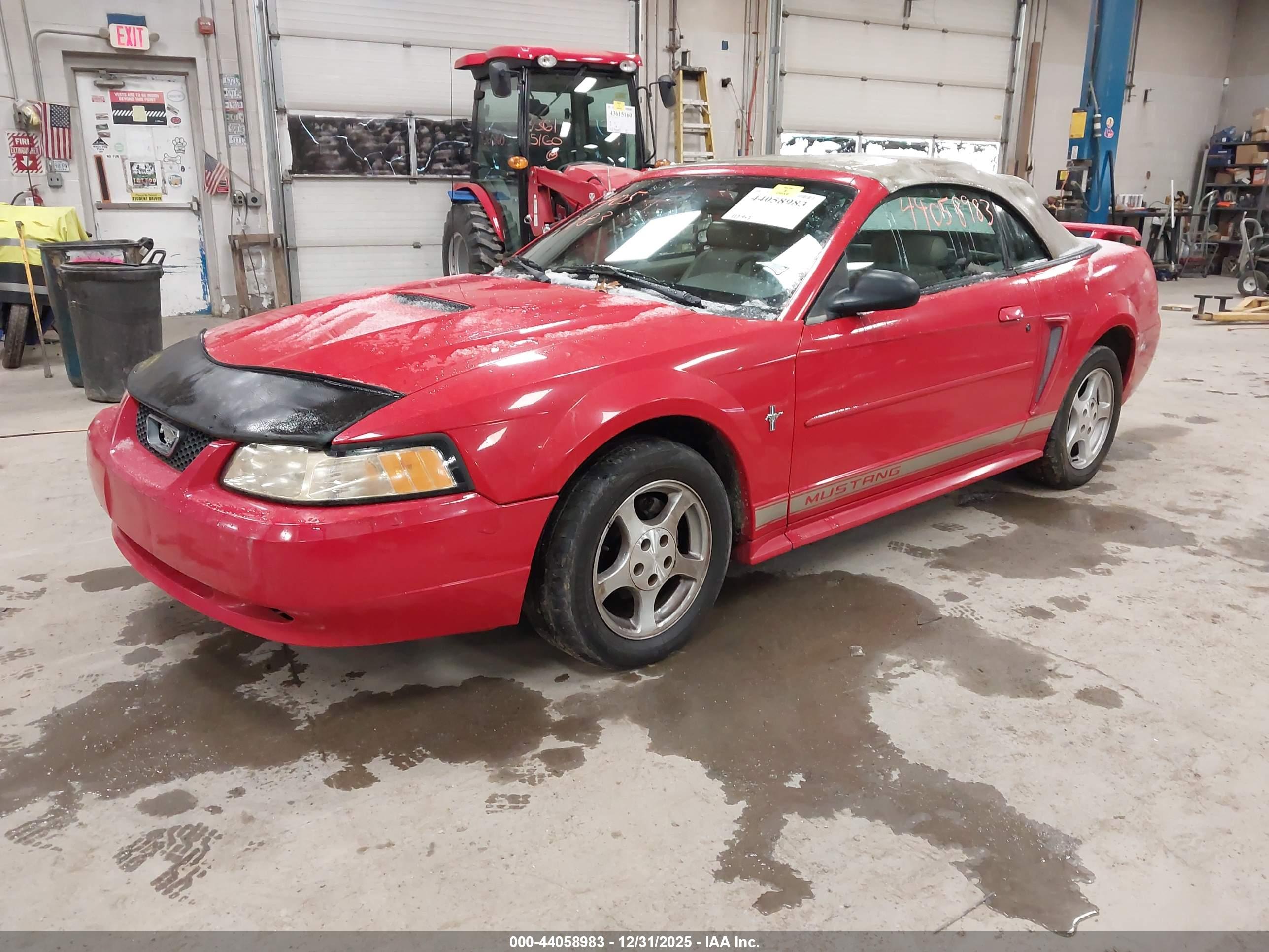 FORD MUSTANG image 2
