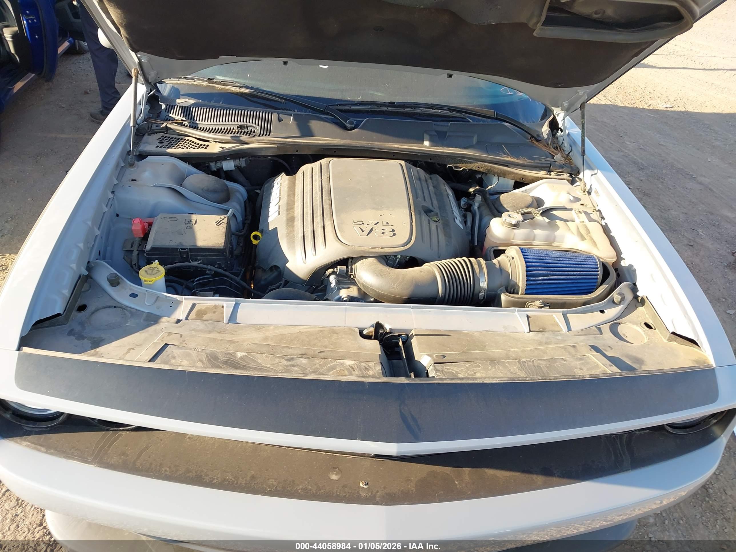 DODGE CHALLENGER image 10