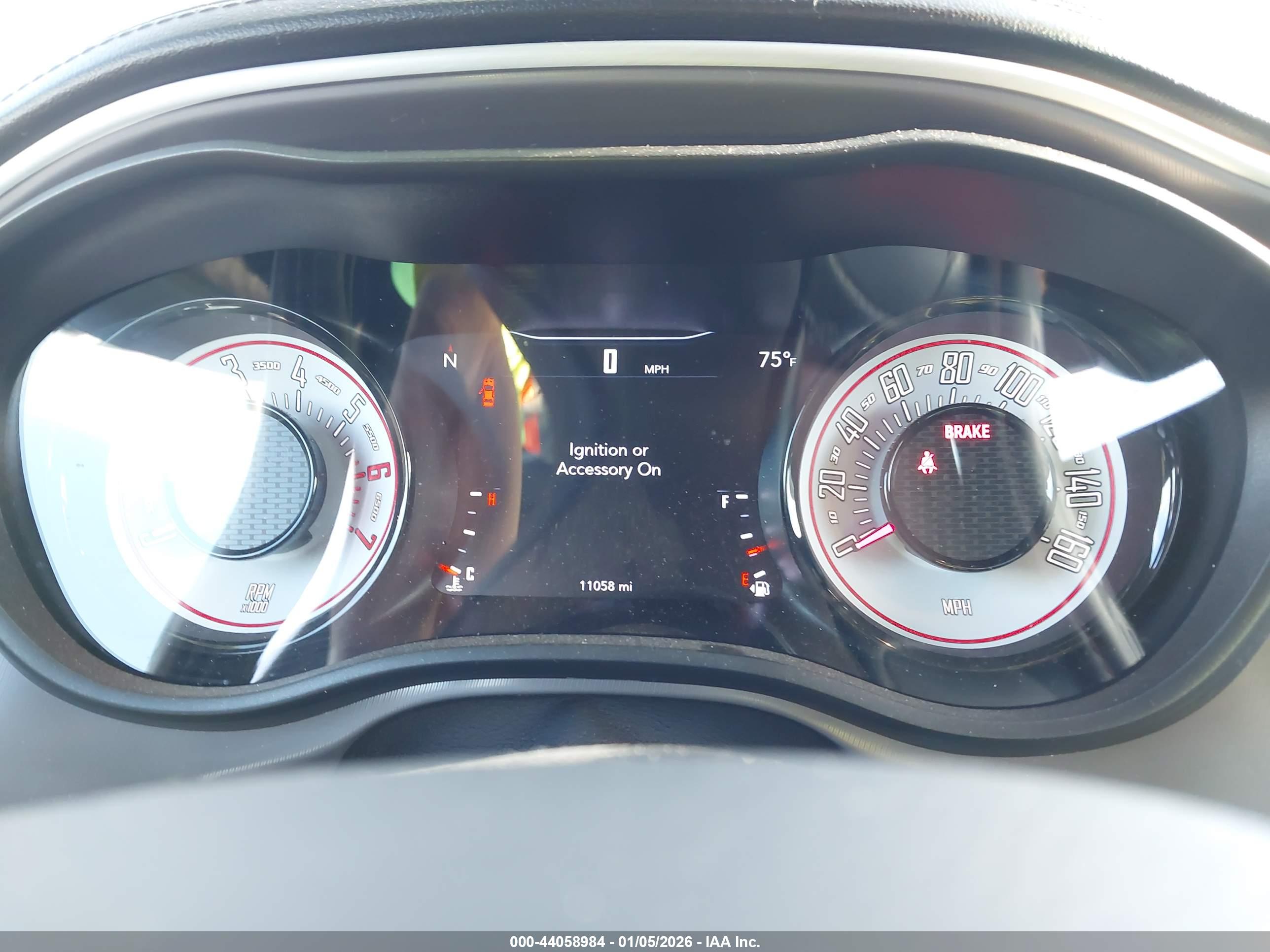 DODGE CHALLENGER image 7