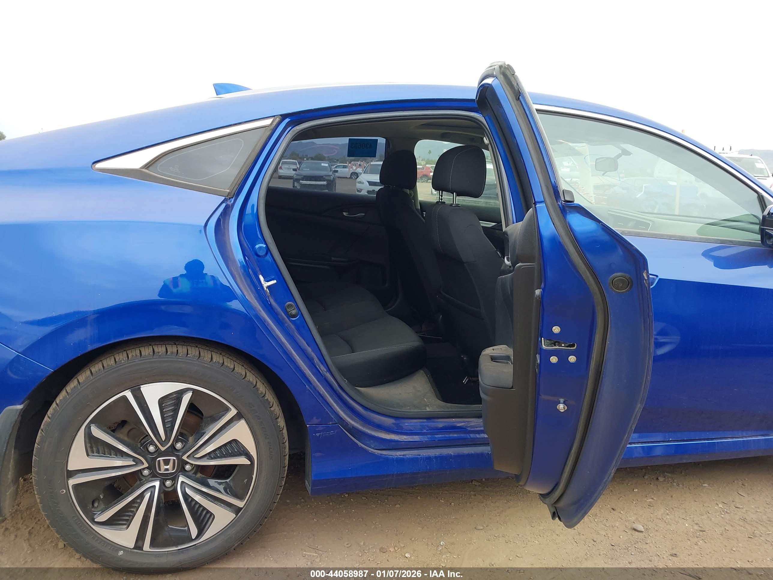 HONDA CIVIC image 8