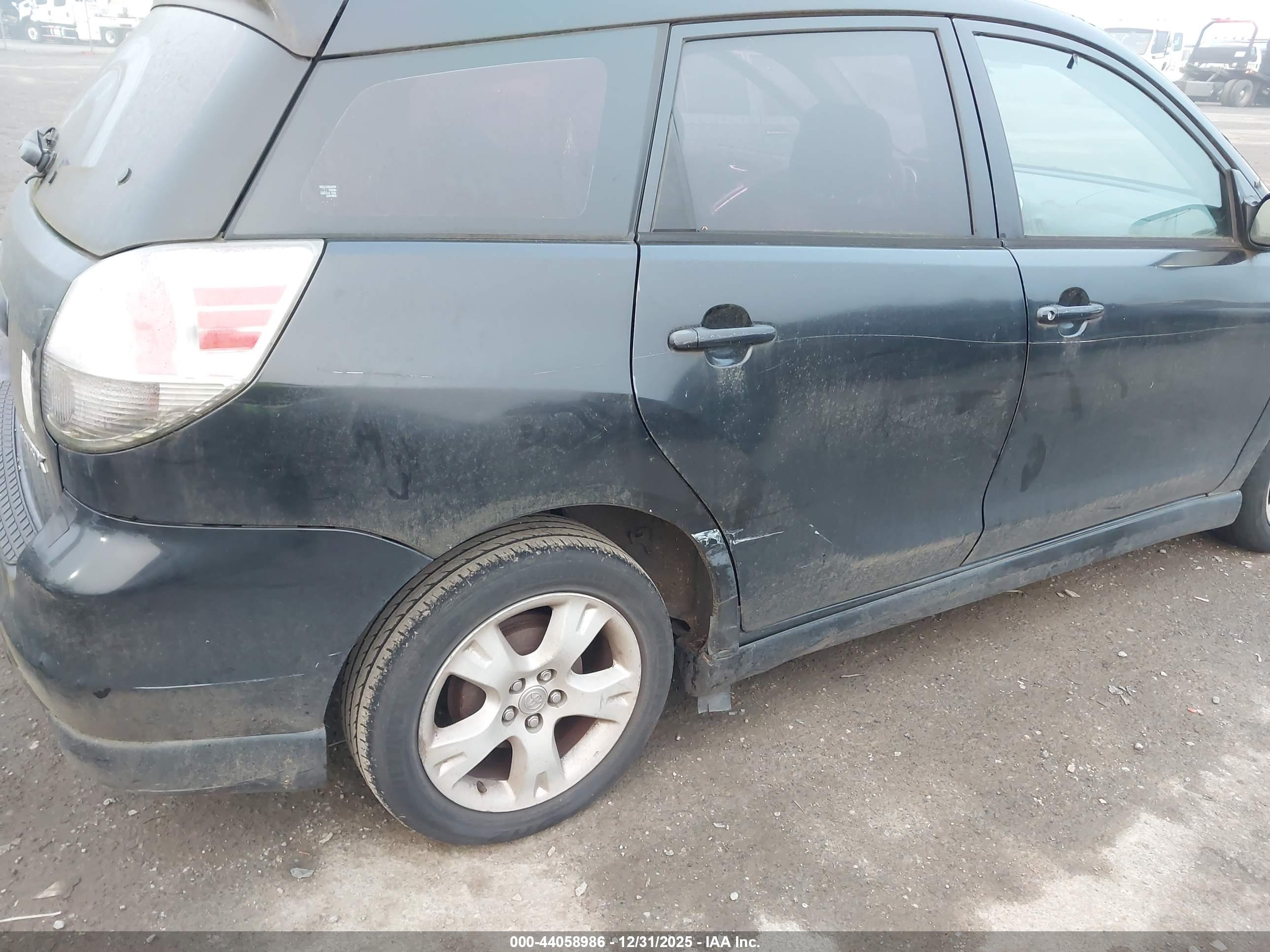 TOYOTA MATRIX image 6