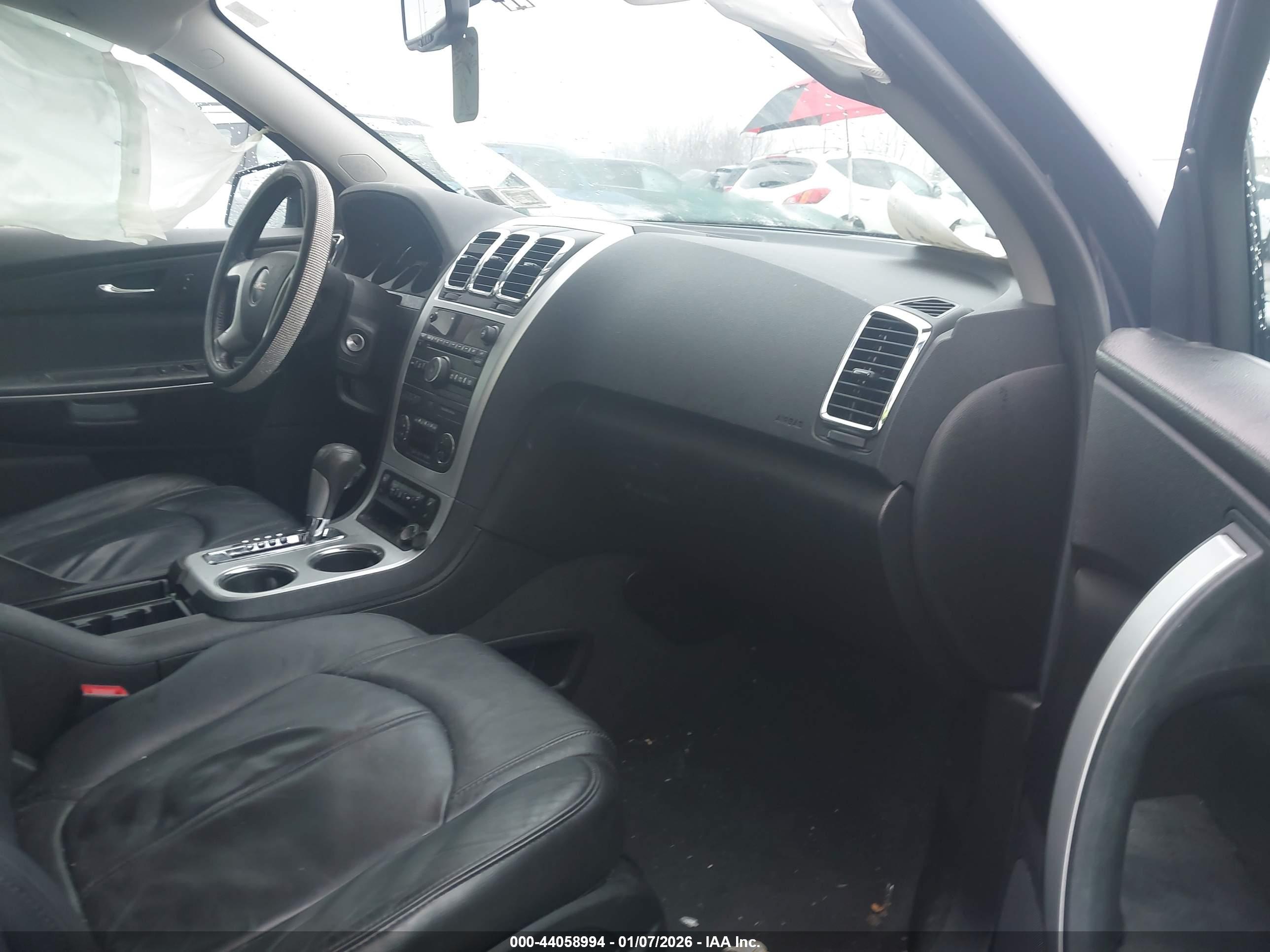GMC ACADIA image 5