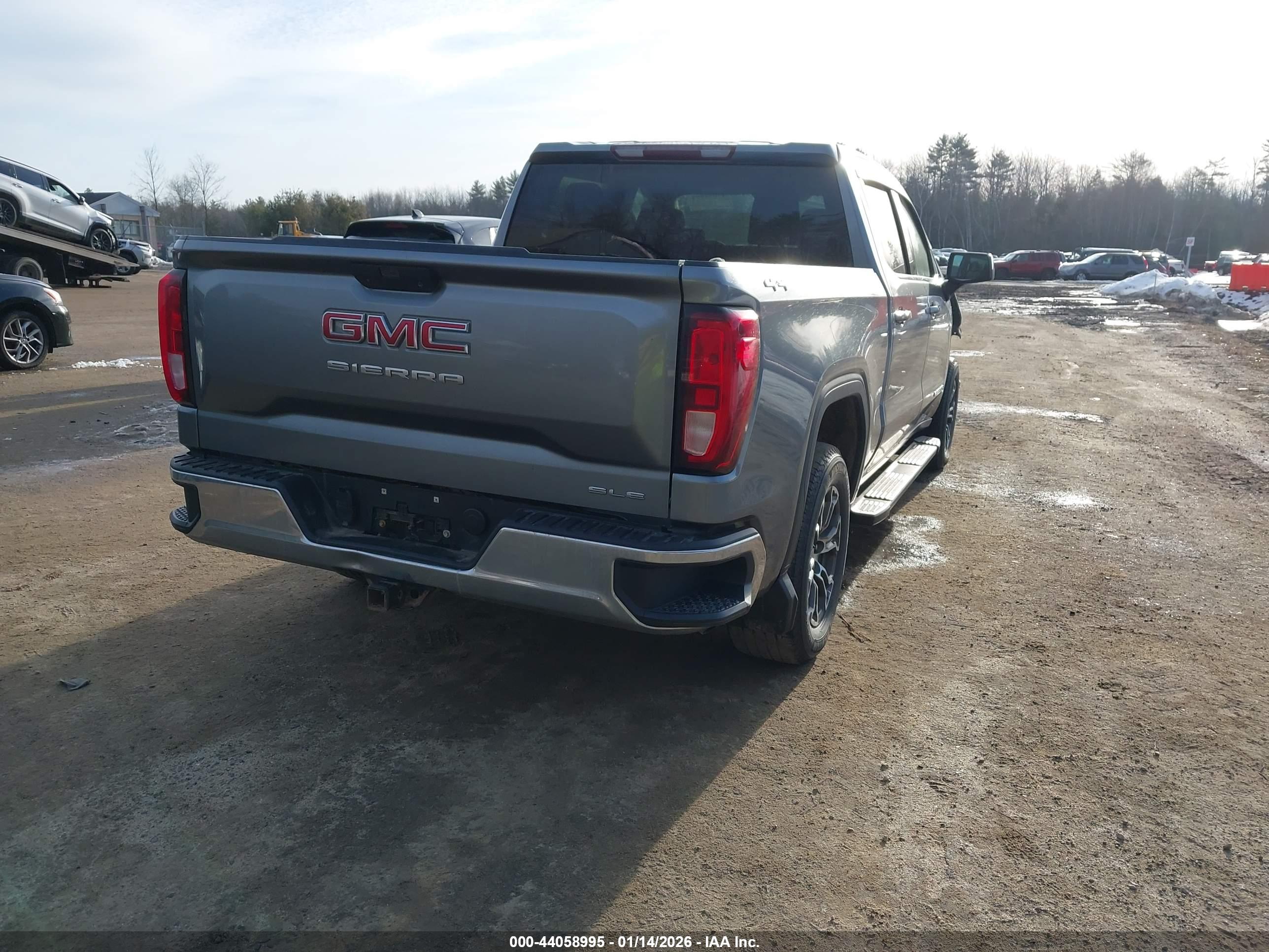 GMC SIERRA image 4