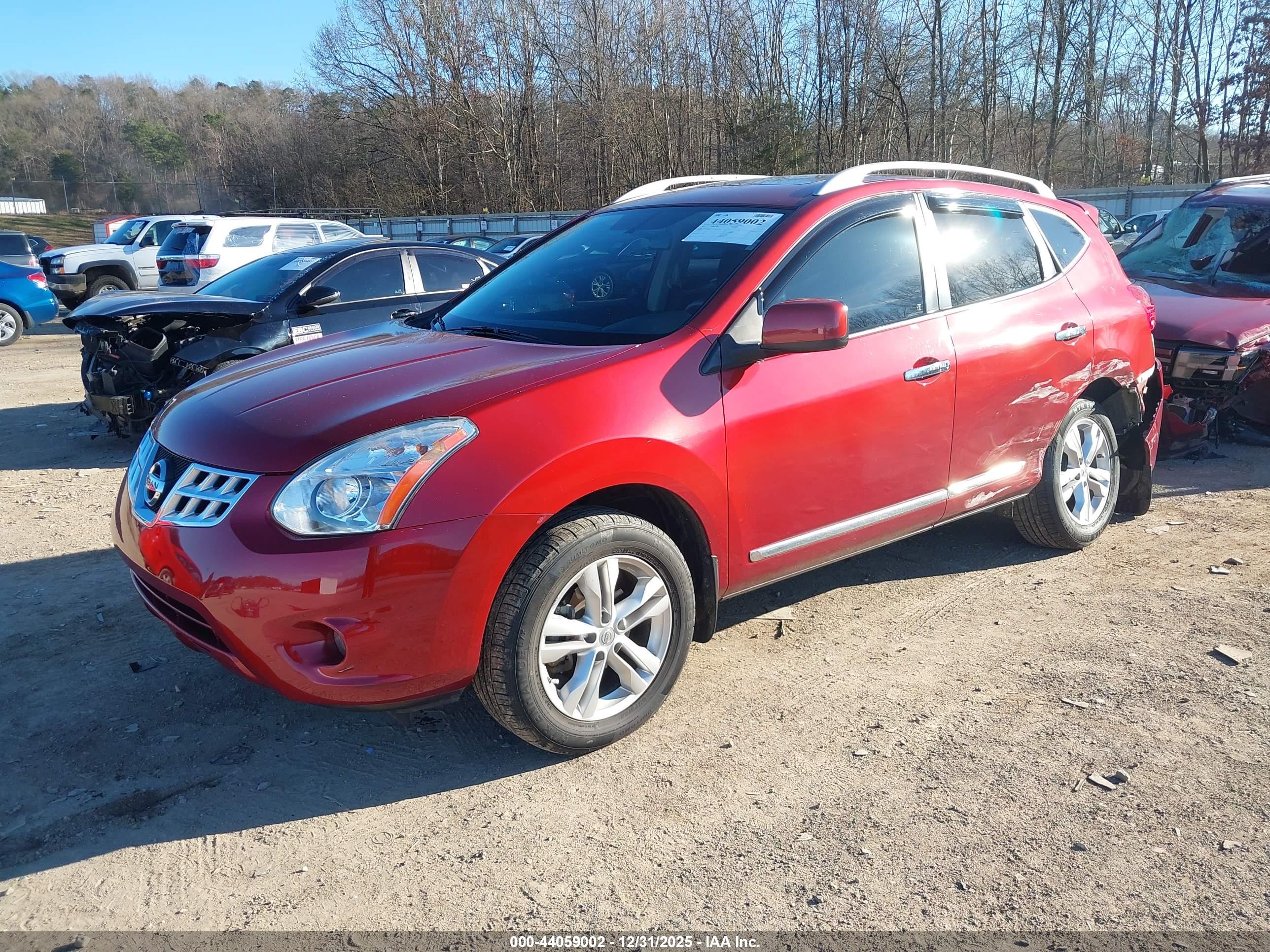 NISSAN ROGUE image 2