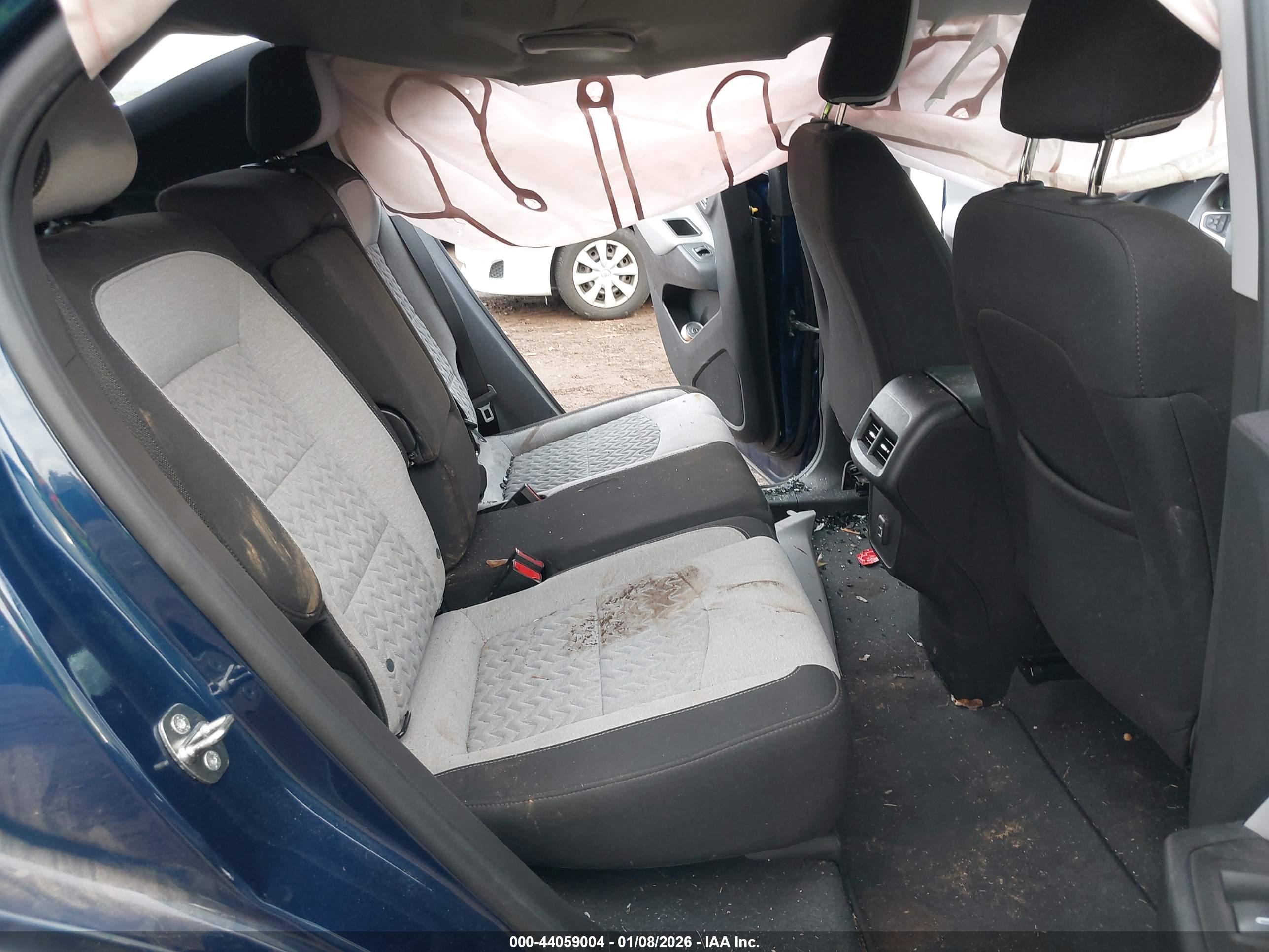 CHEVROLET EQUINOX image 8