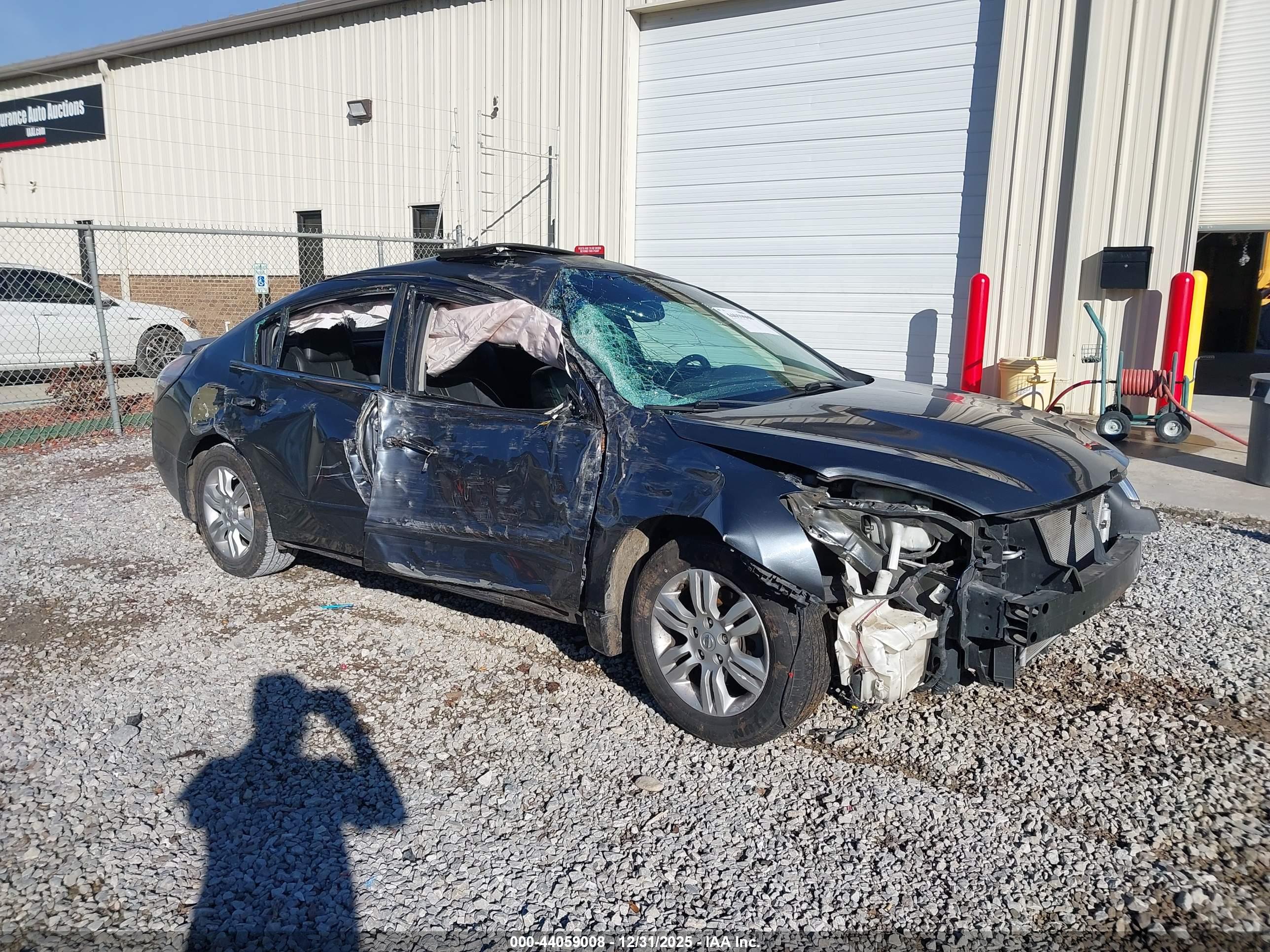 NISSAN ALTIMA image 6