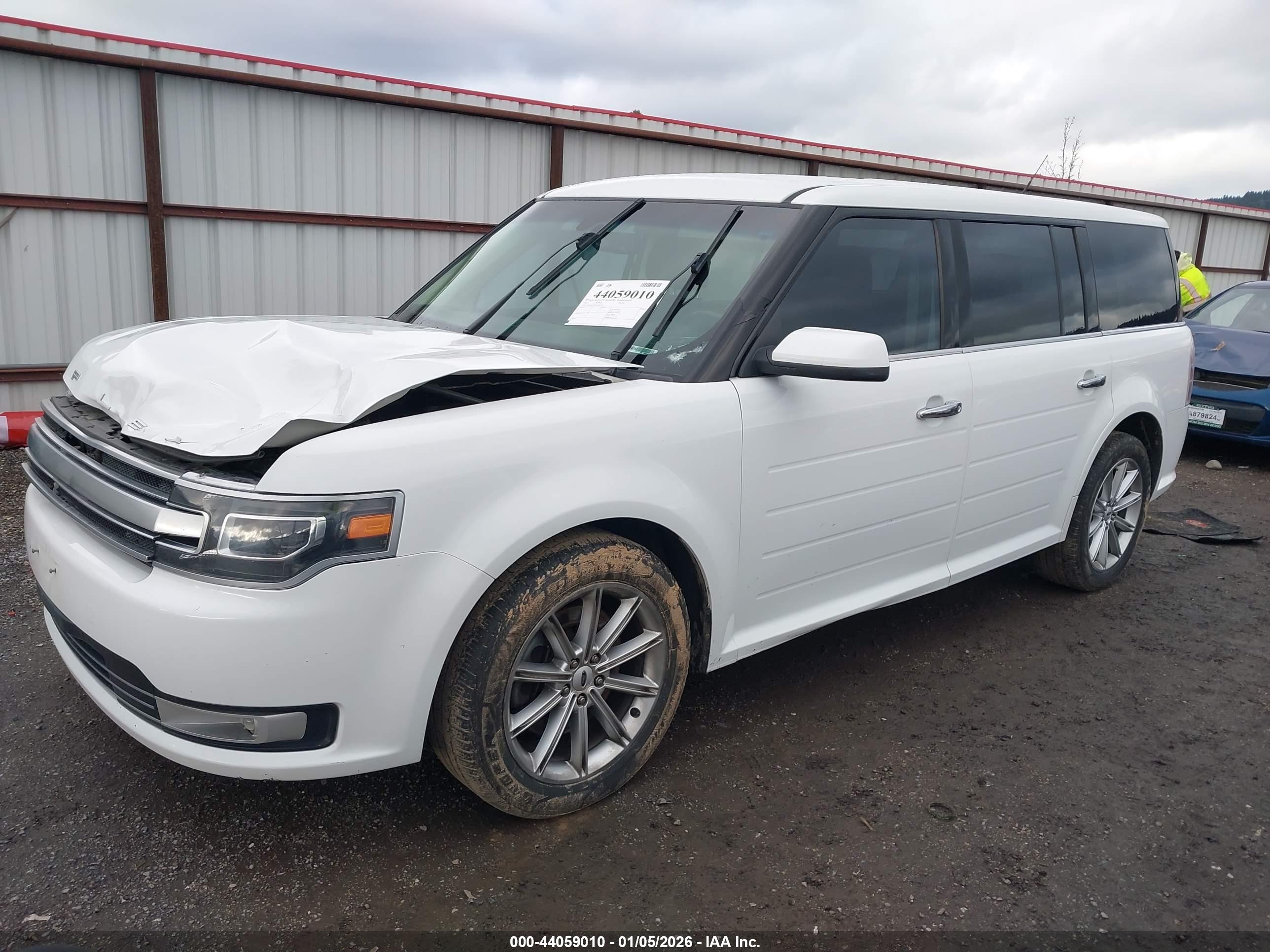 FORD FLEX image 2