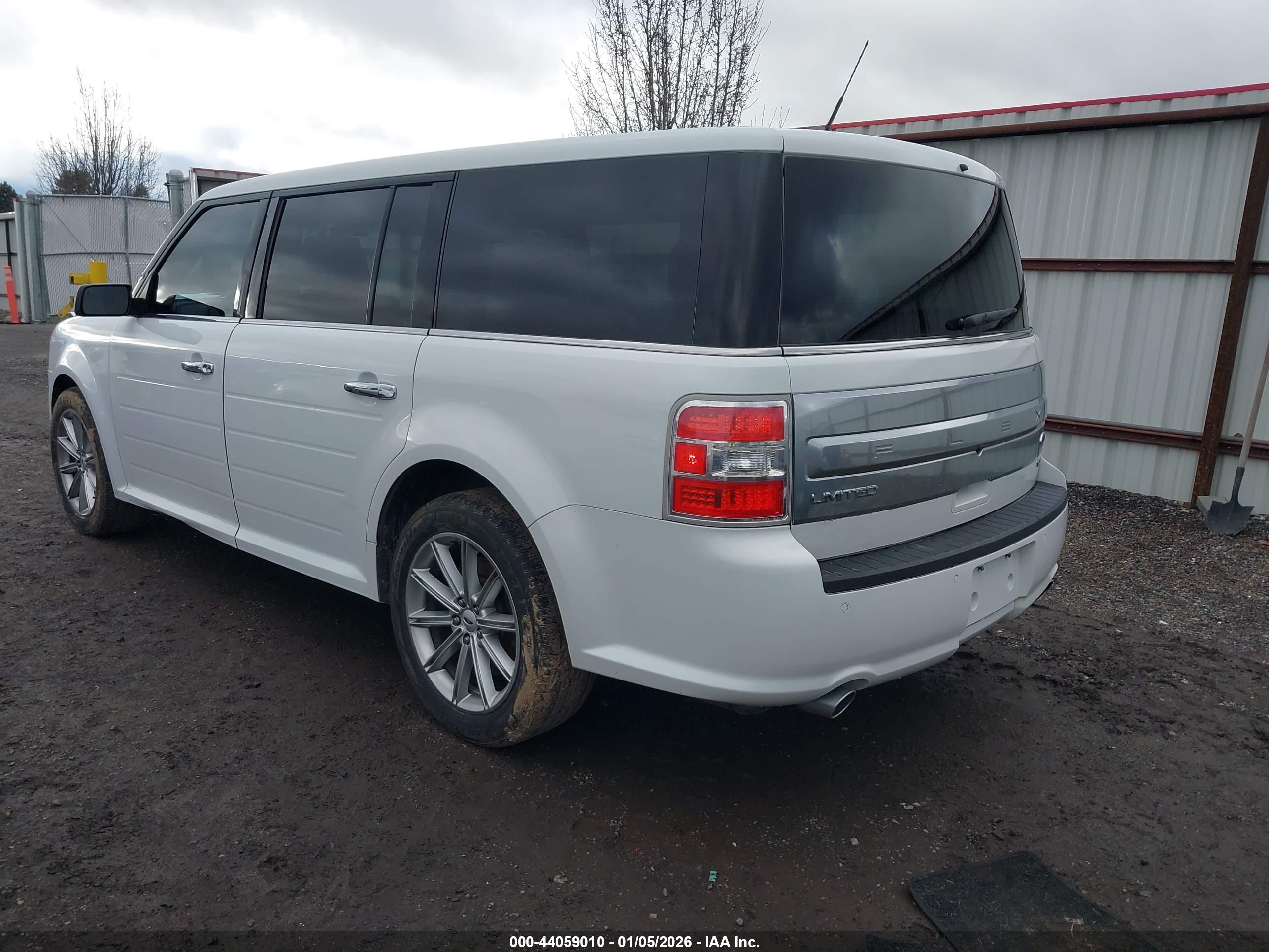 FORD FLEX image 3