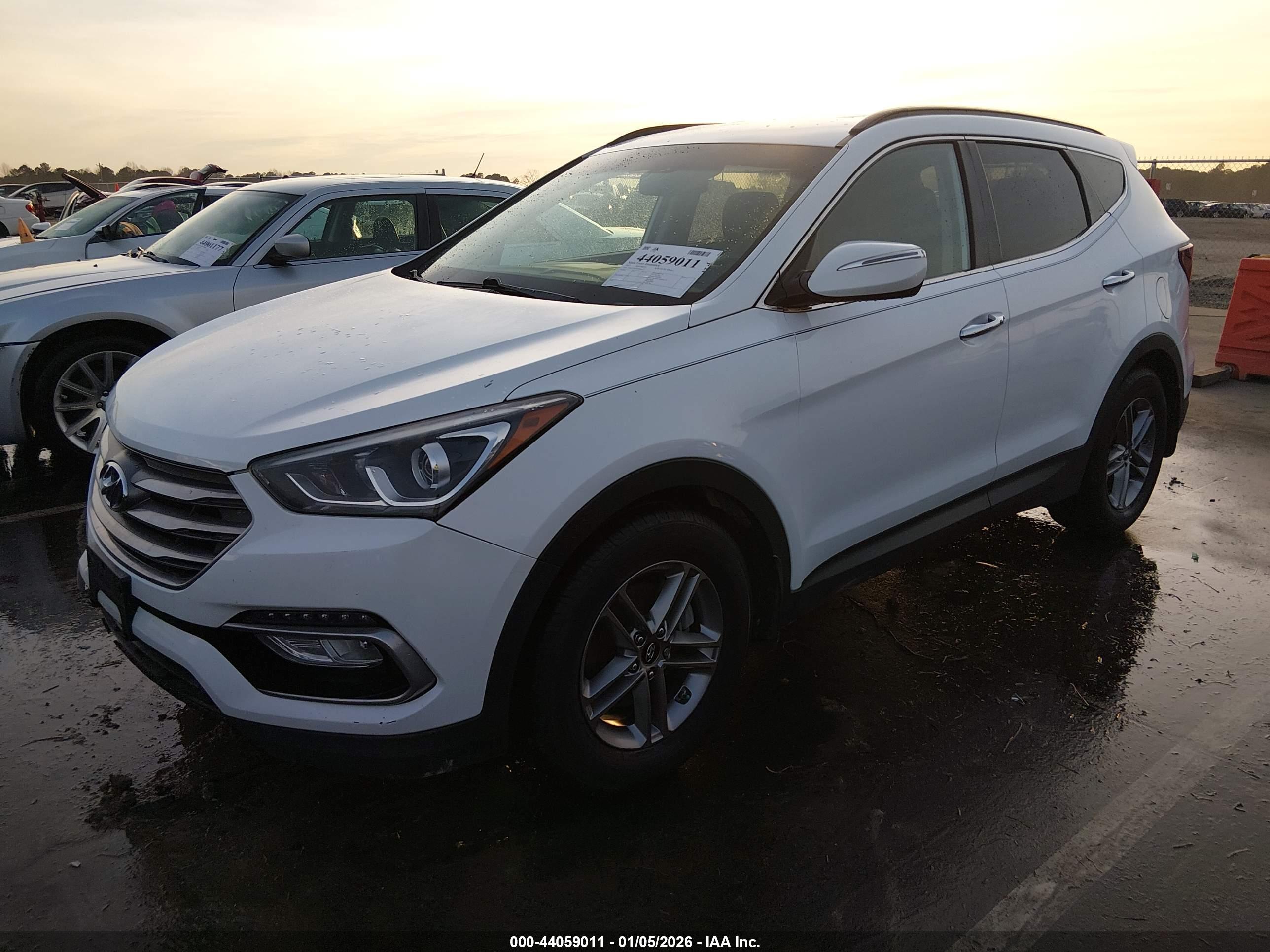 HYUNDAI SANTA image 2