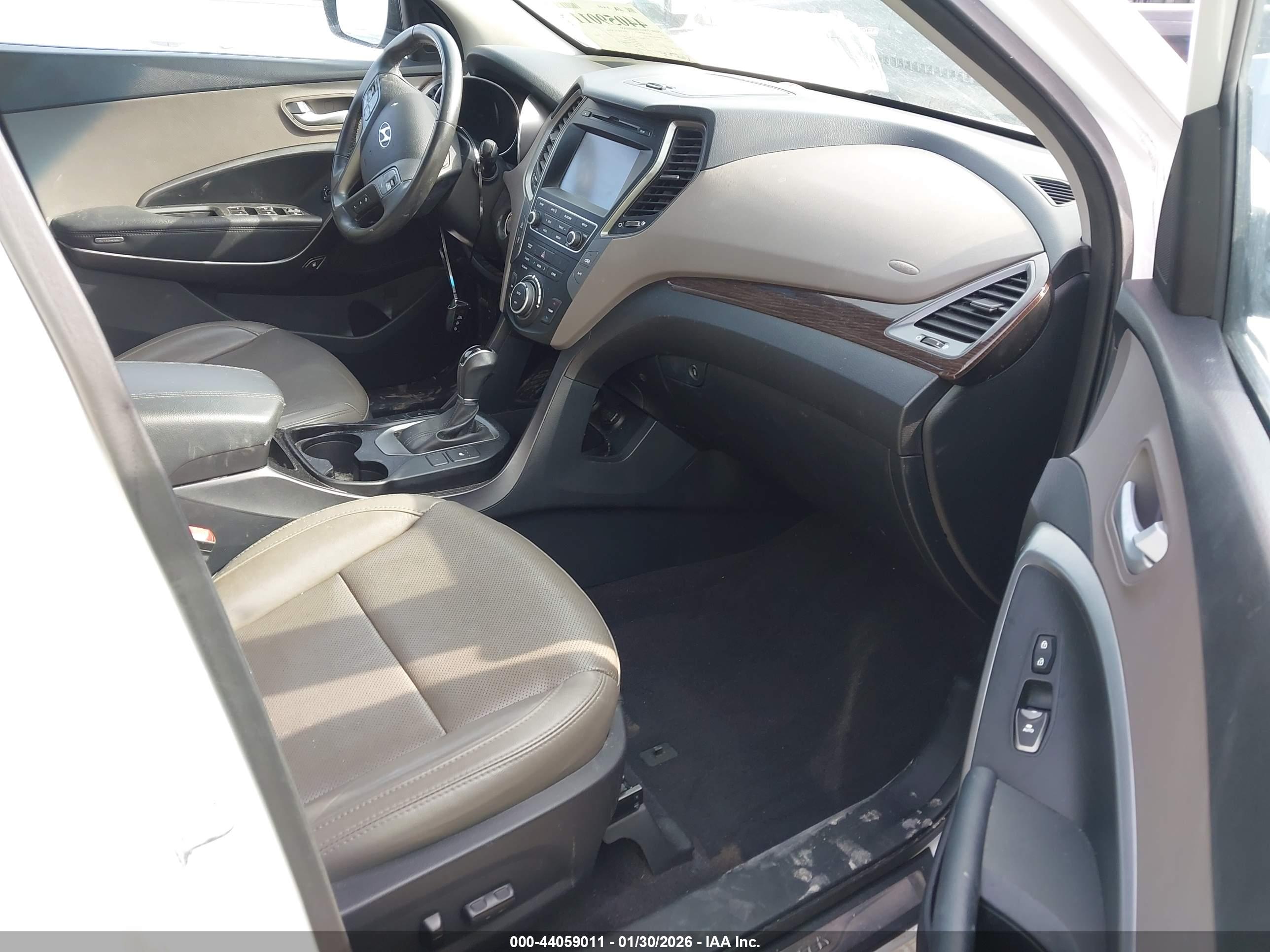 HYUNDAI SANTA image 5