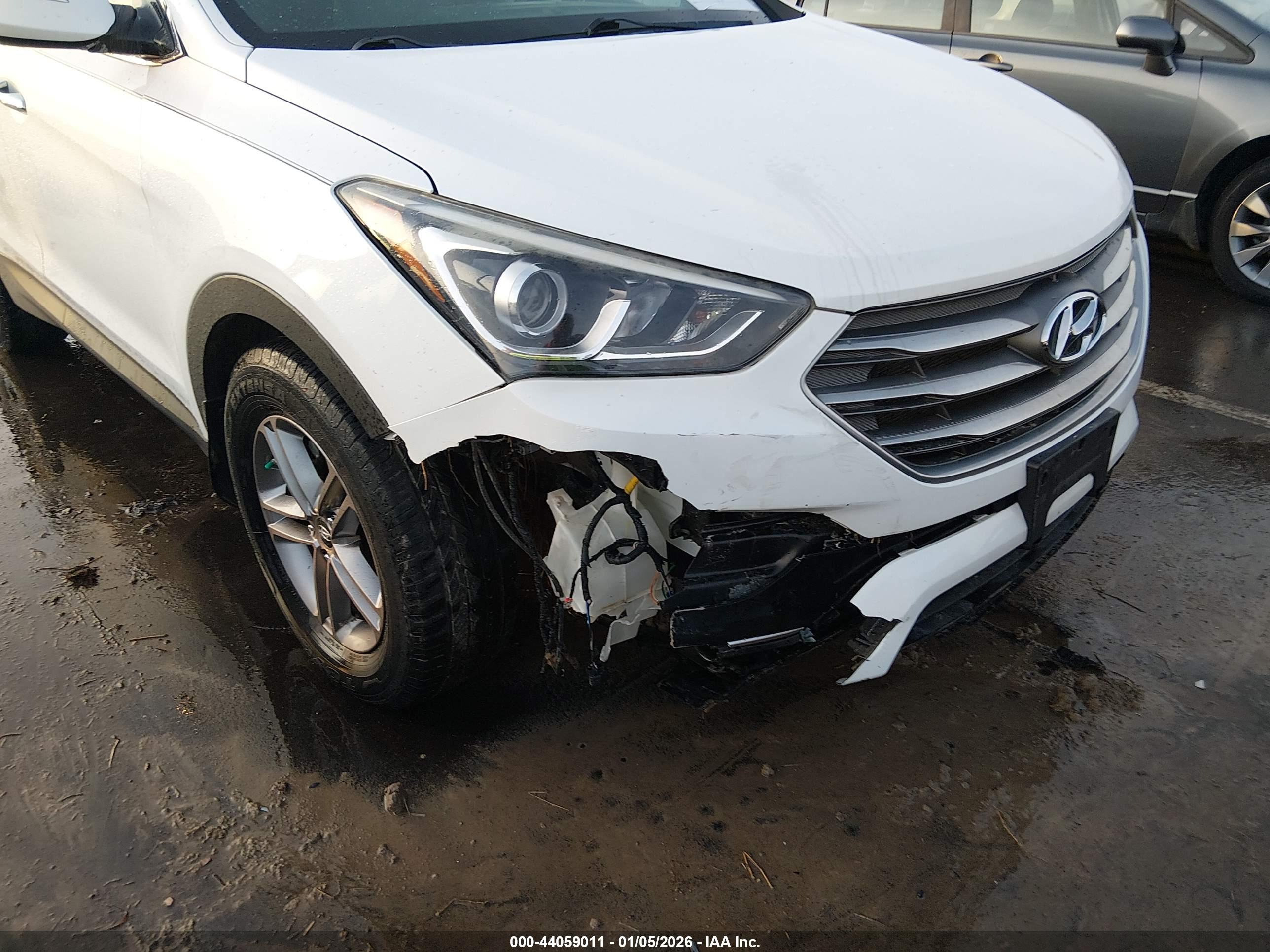 HYUNDAI SANTA image 6