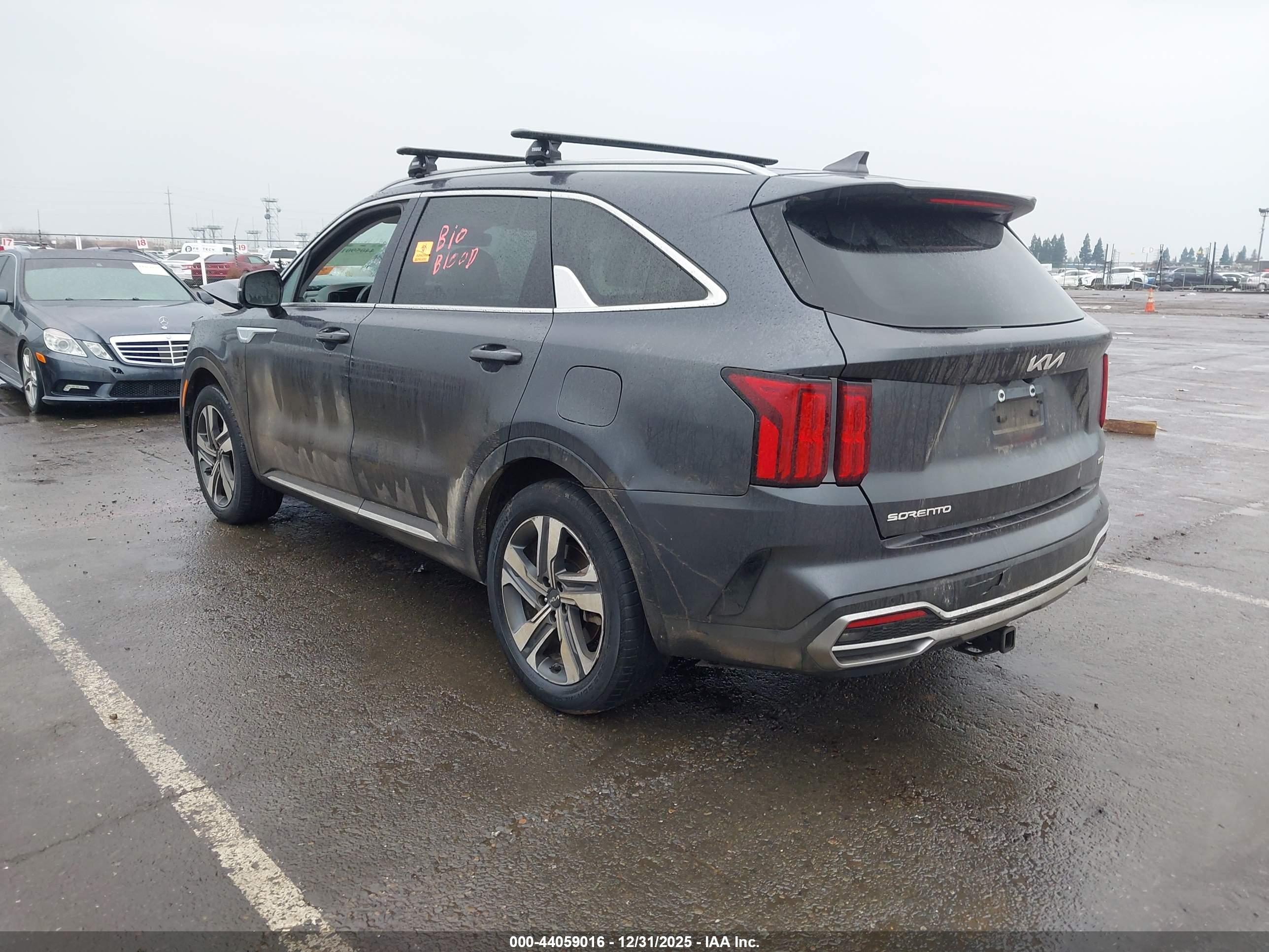 KIA SORENTO image 3