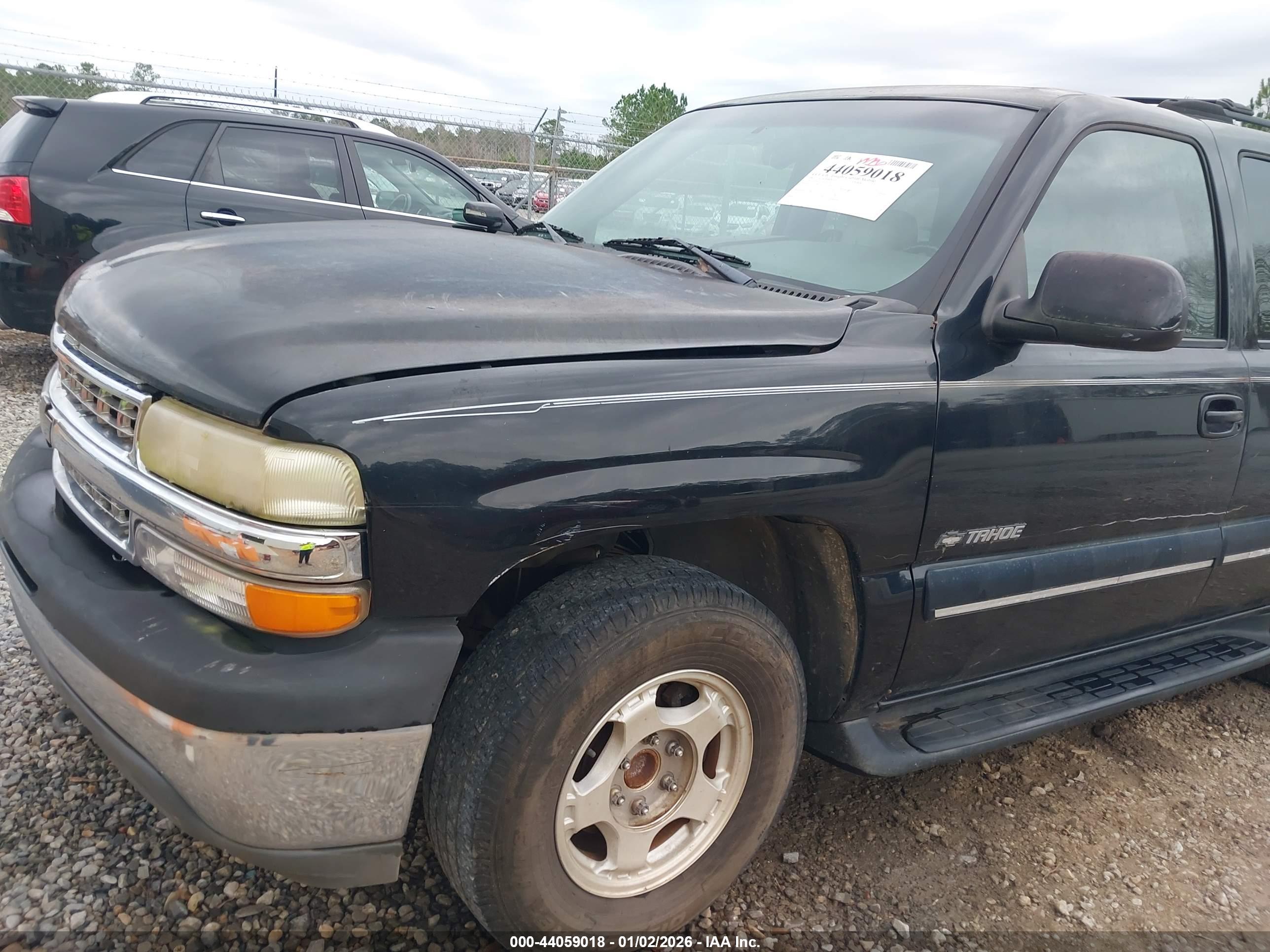 CHEVROLET TAHOE image 6