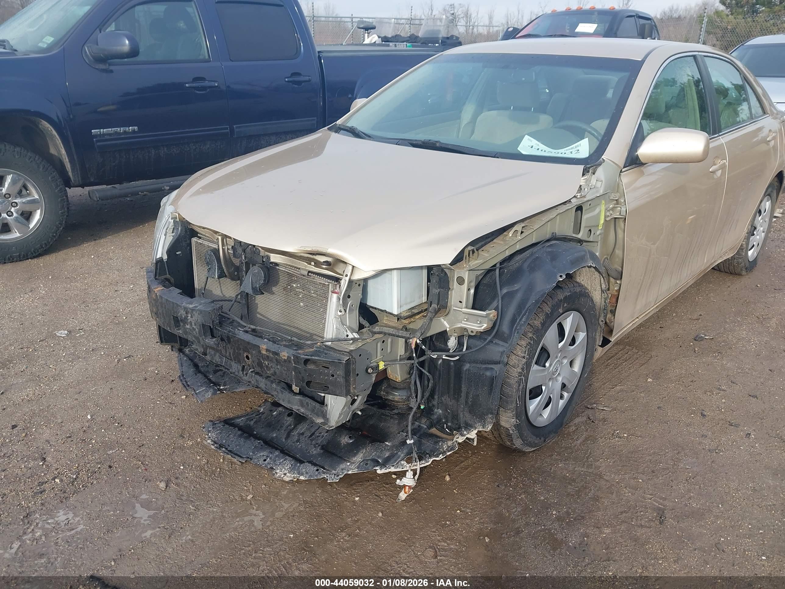 TOYOTA CAMRY image 6