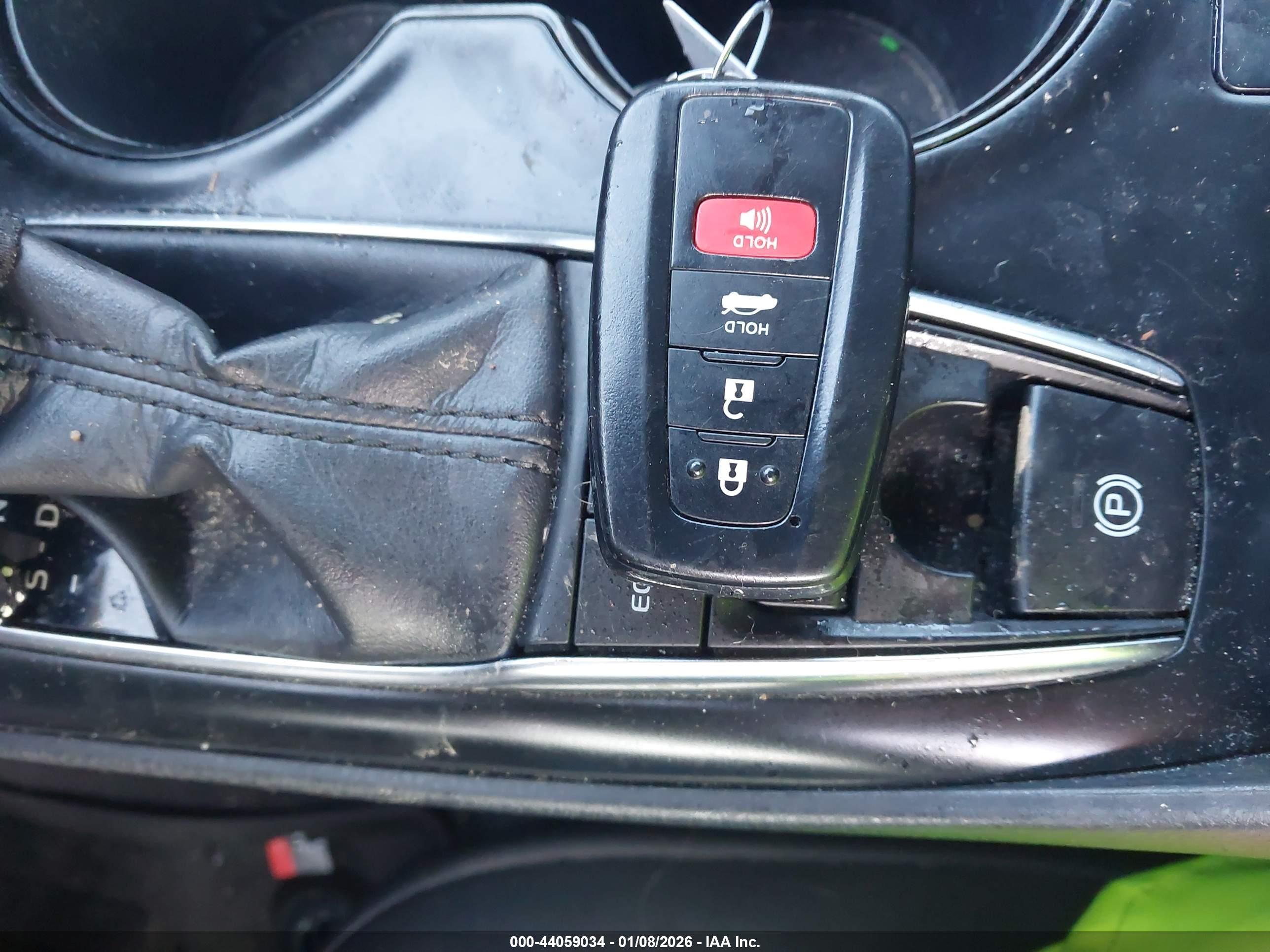 TOYOTA CAMRY image 11