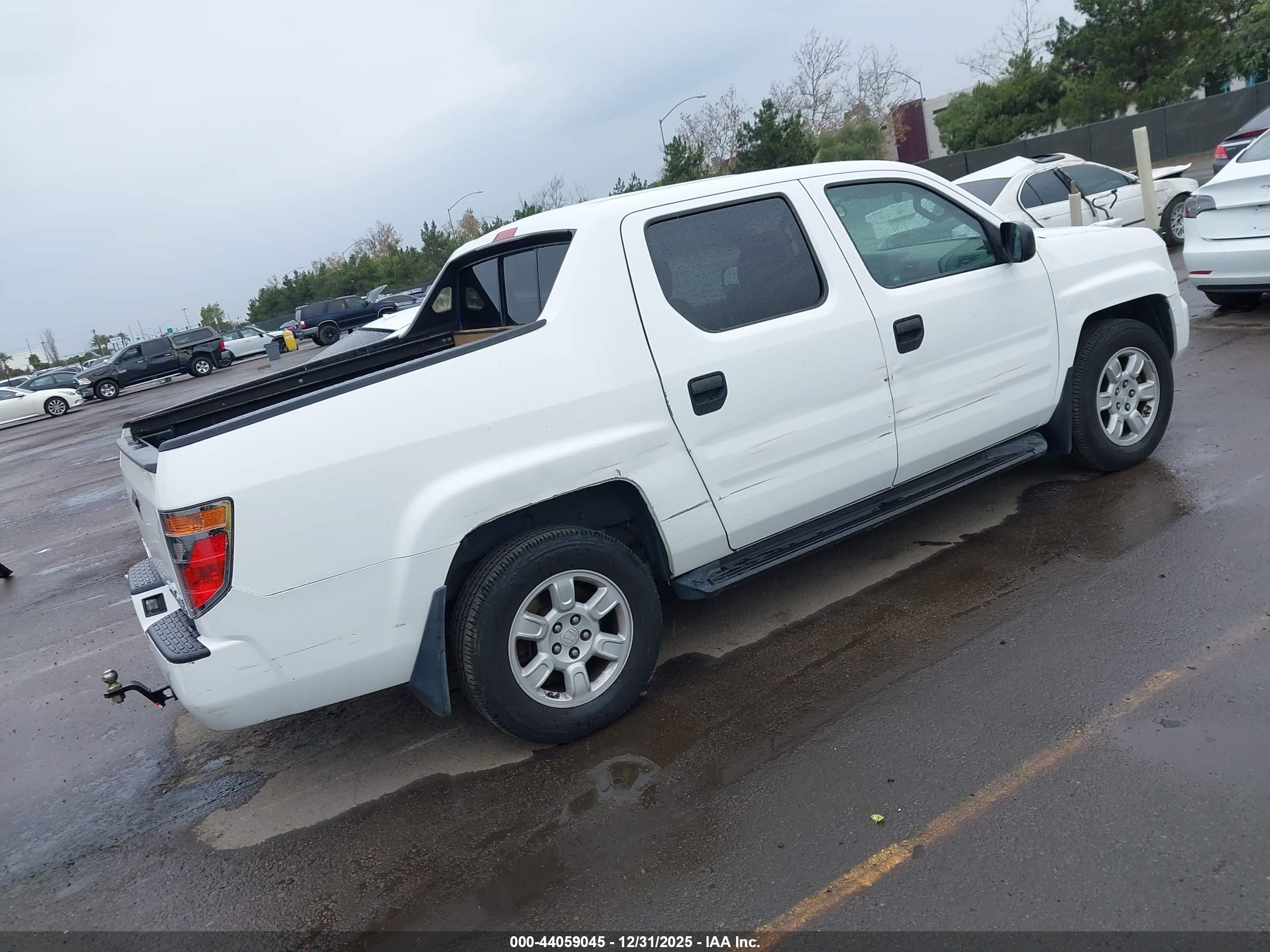 HONDA RIDGELINE image 4
