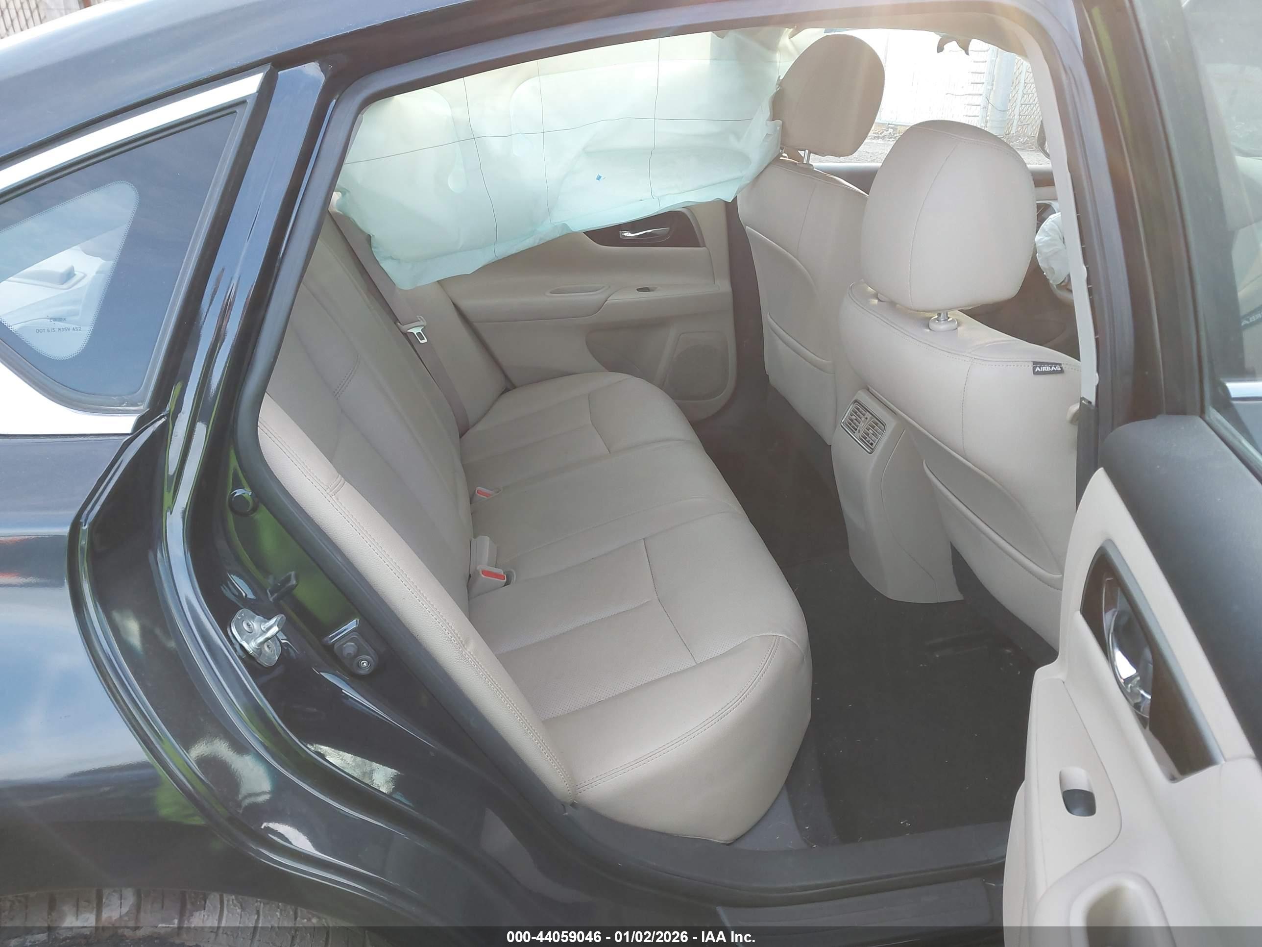 NISSAN ALTIMA image 8