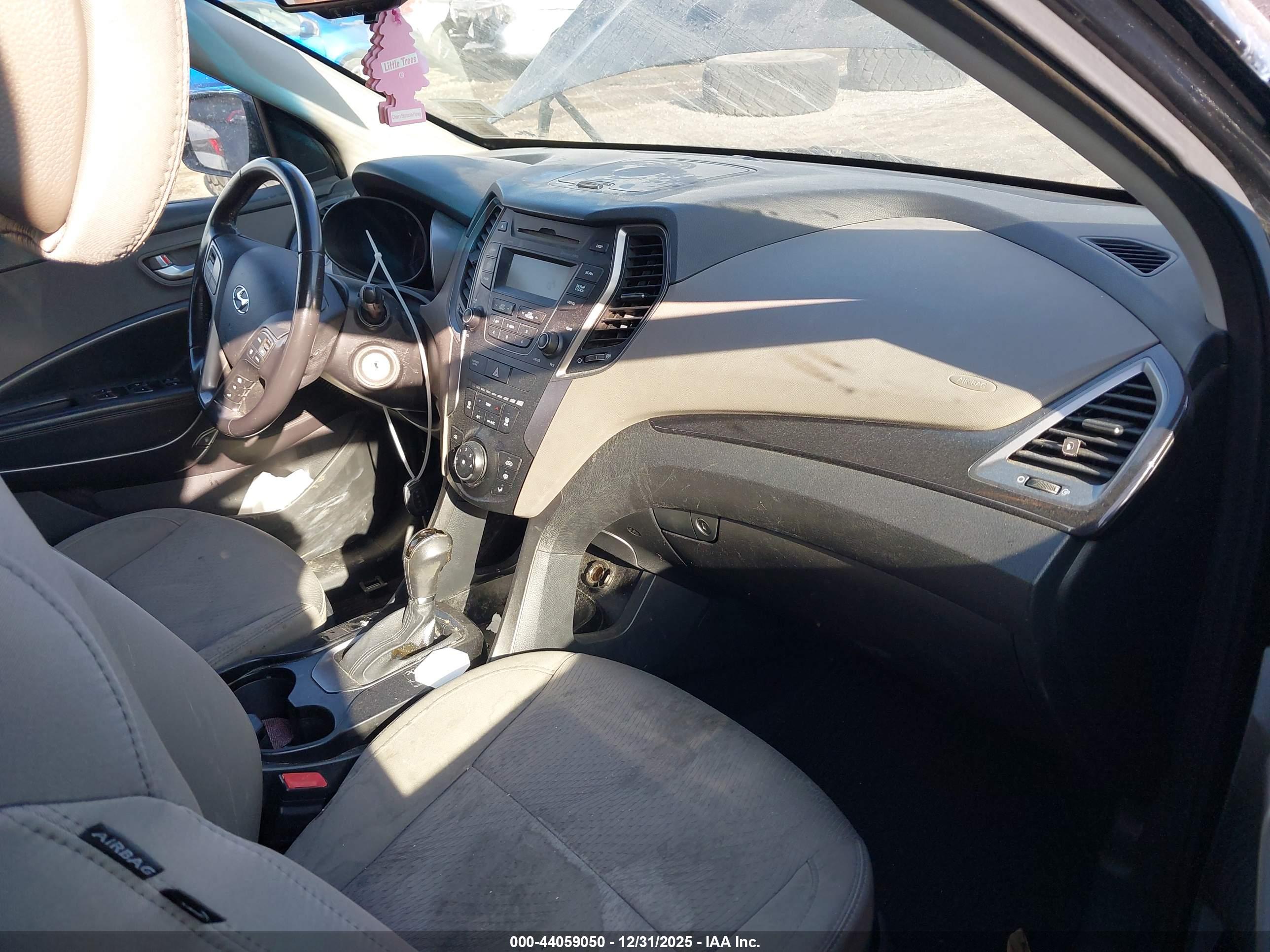 HYUNDAI SANTA image 5