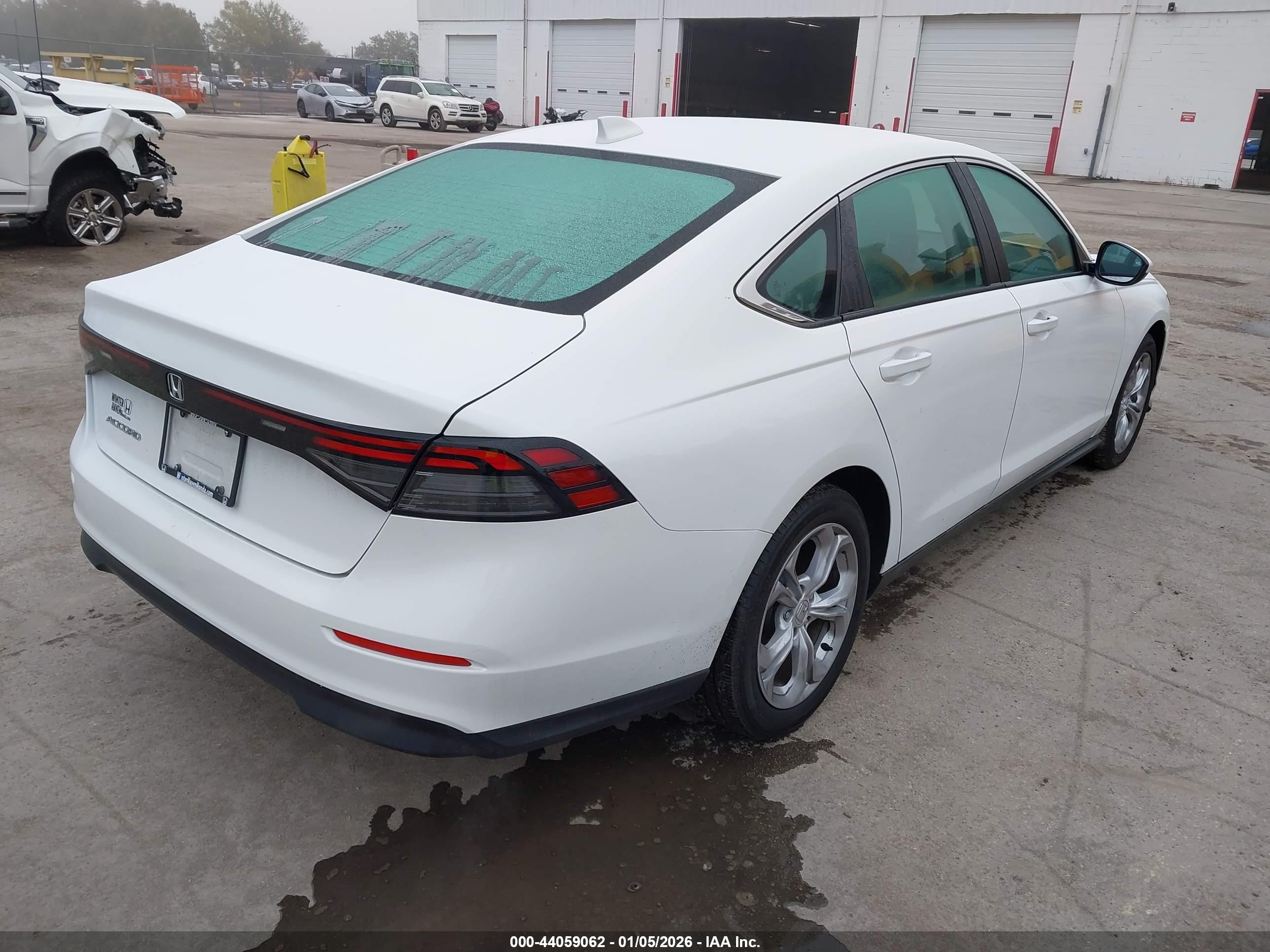 HONDA ACCORD image 4