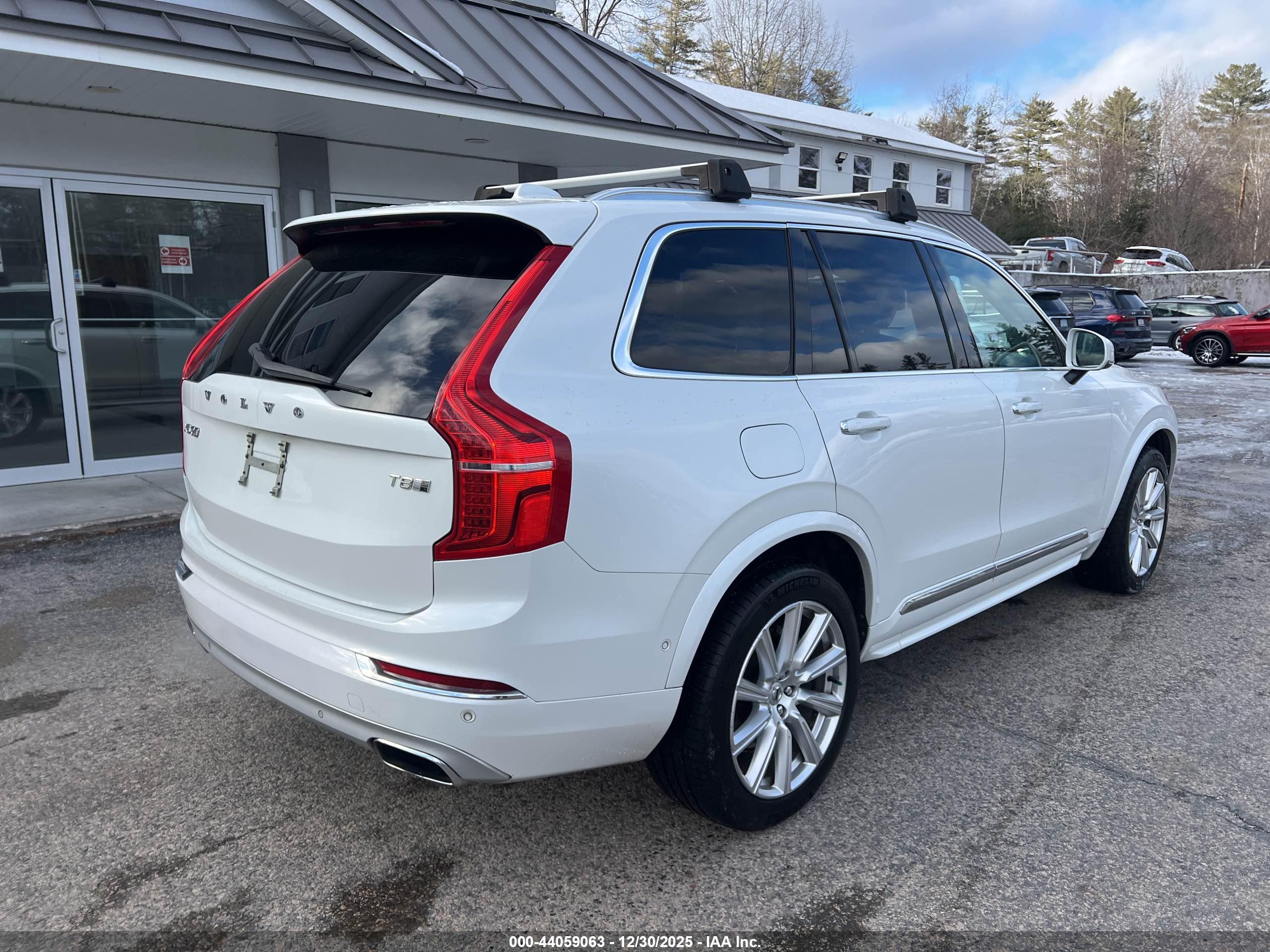 VOLVO XC90 image 4