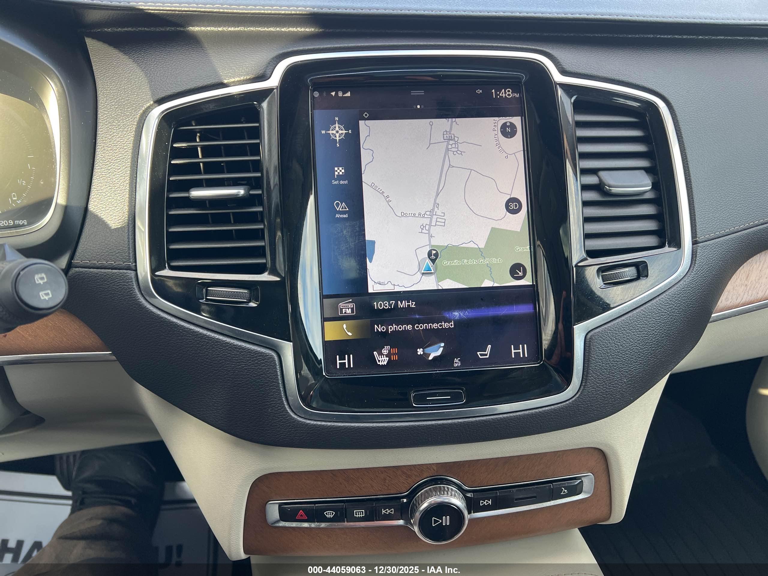 VOLVO XC90 image 6