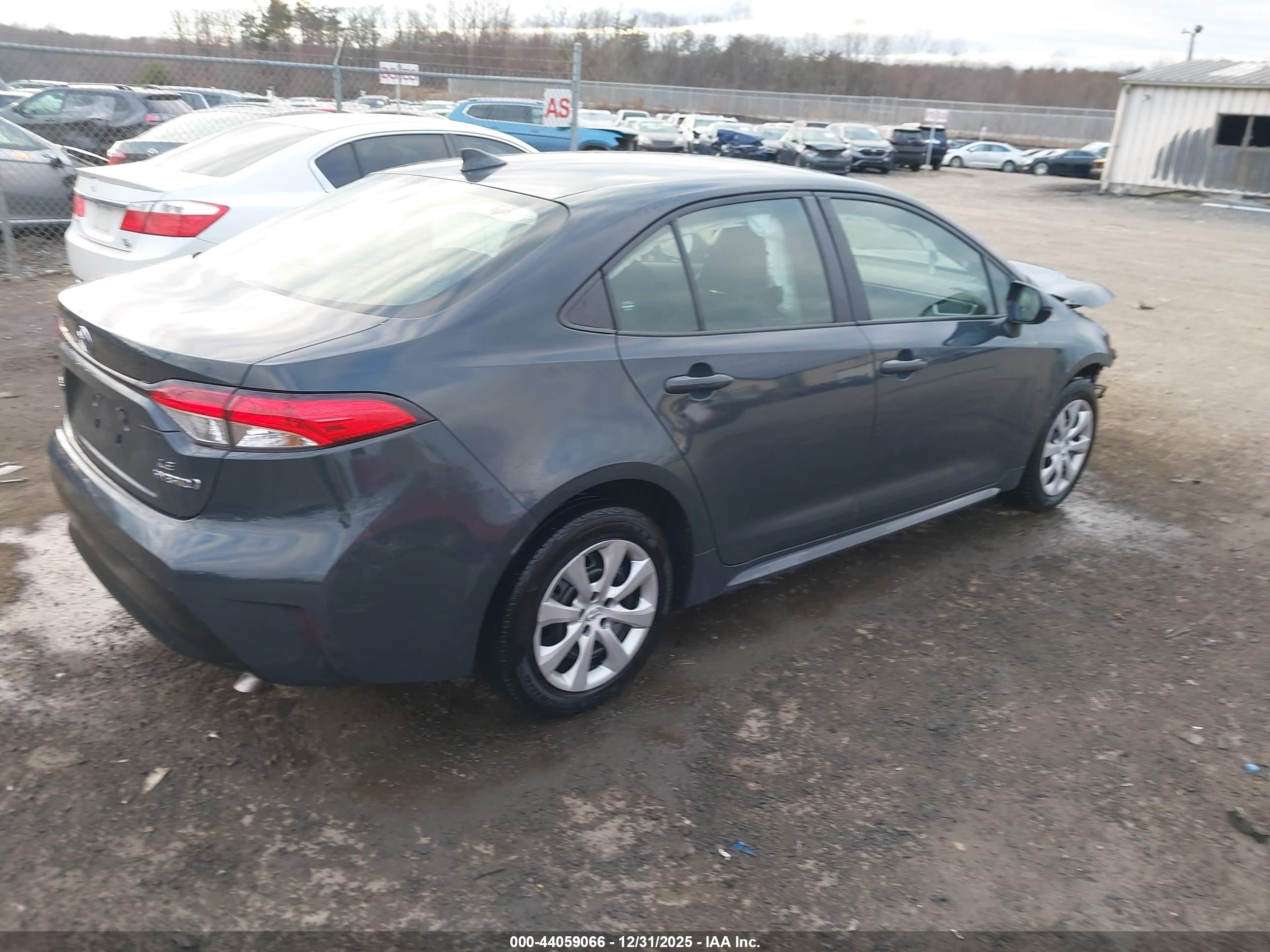 TOYOTA COROLLA image 4