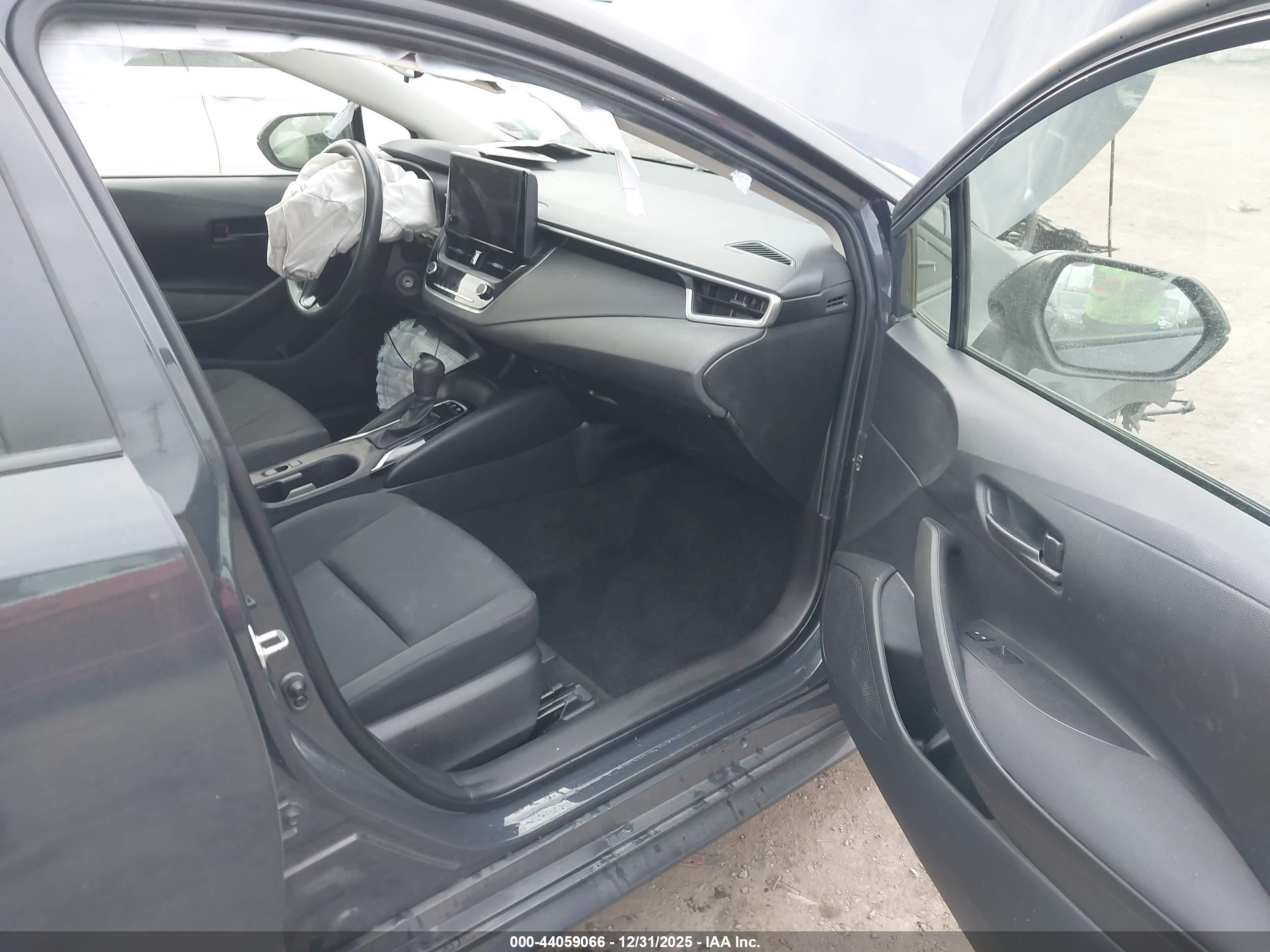 TOYOTA COROLLA image 5