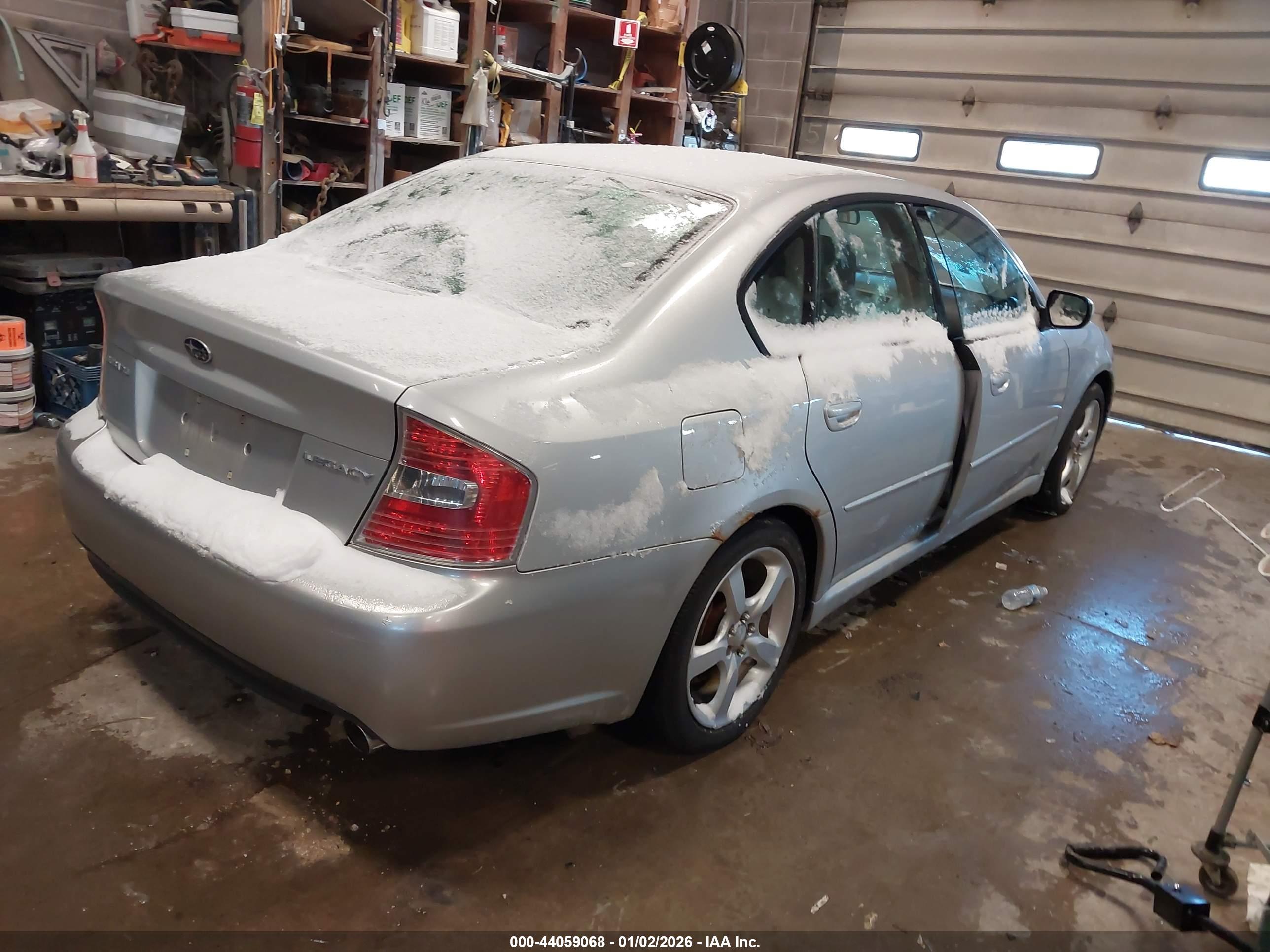 SUBARU LEGACY image 4
