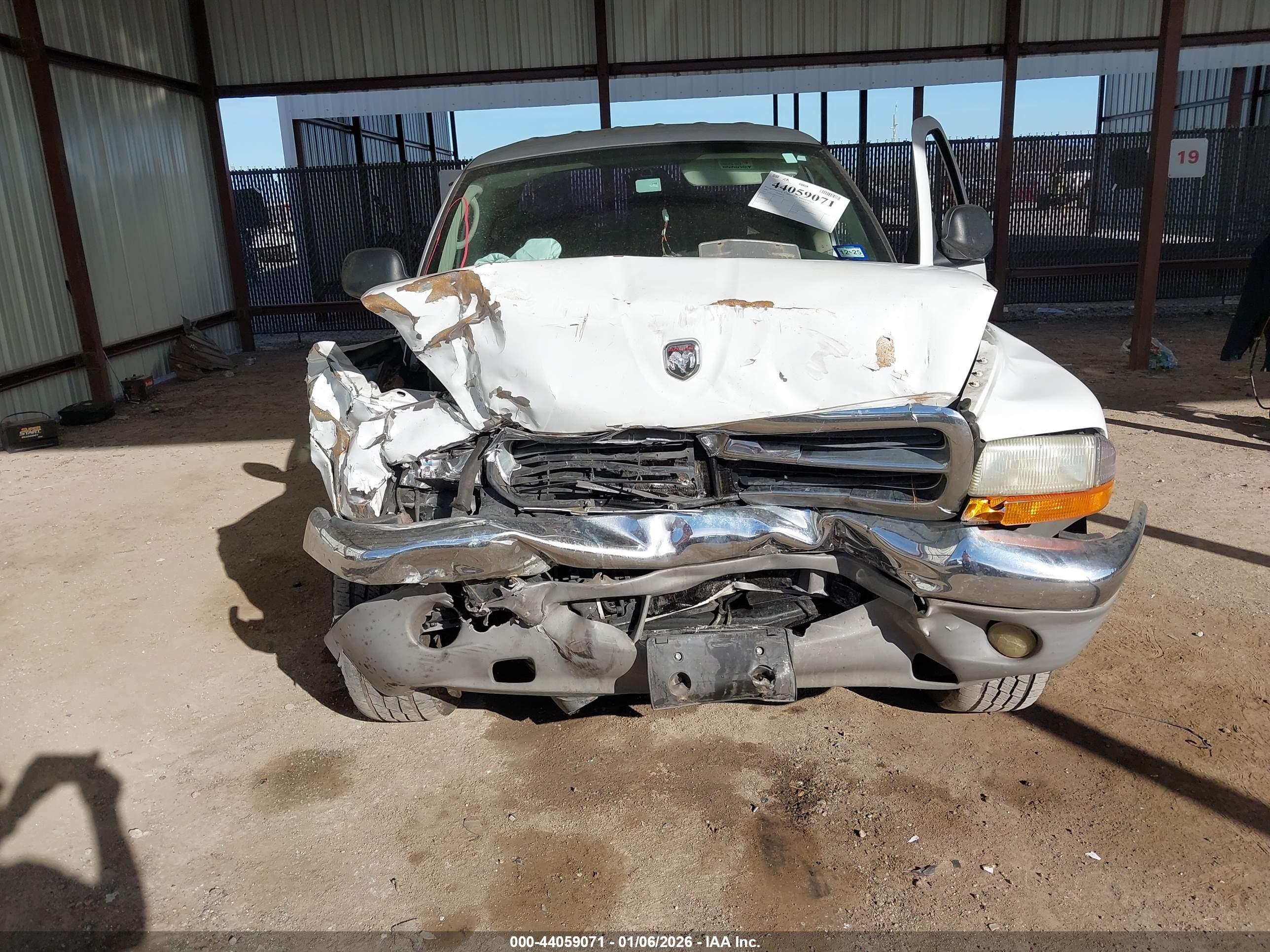 DODGE DAKOTA image 6