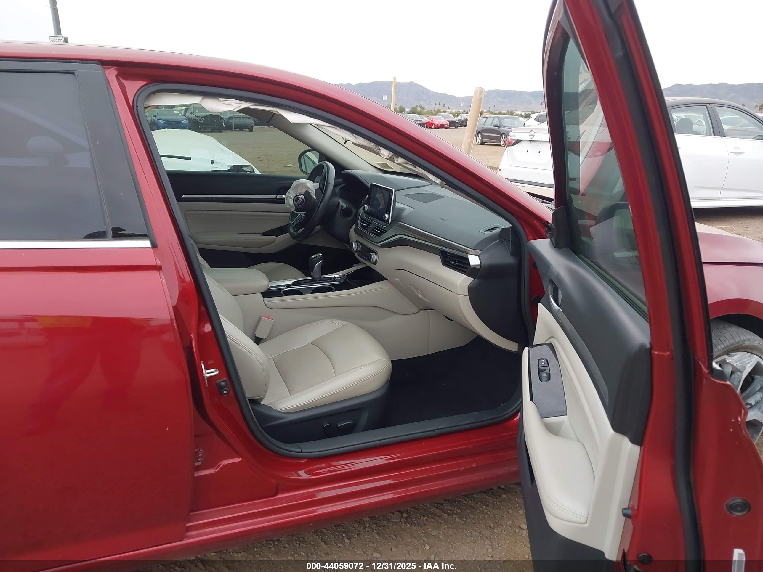 NISSAN ALTIMA image 5