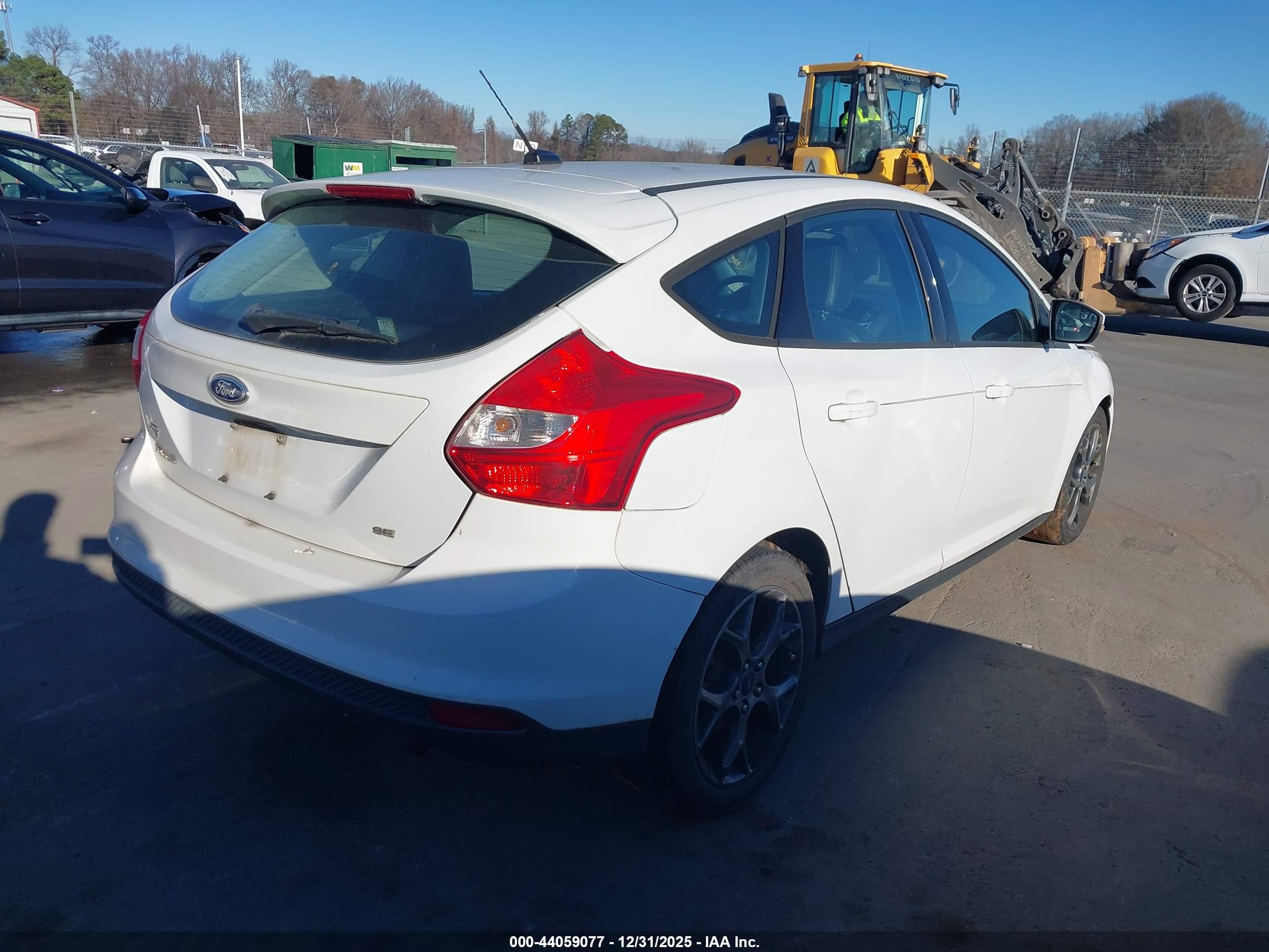 FORD FOCUS image 4