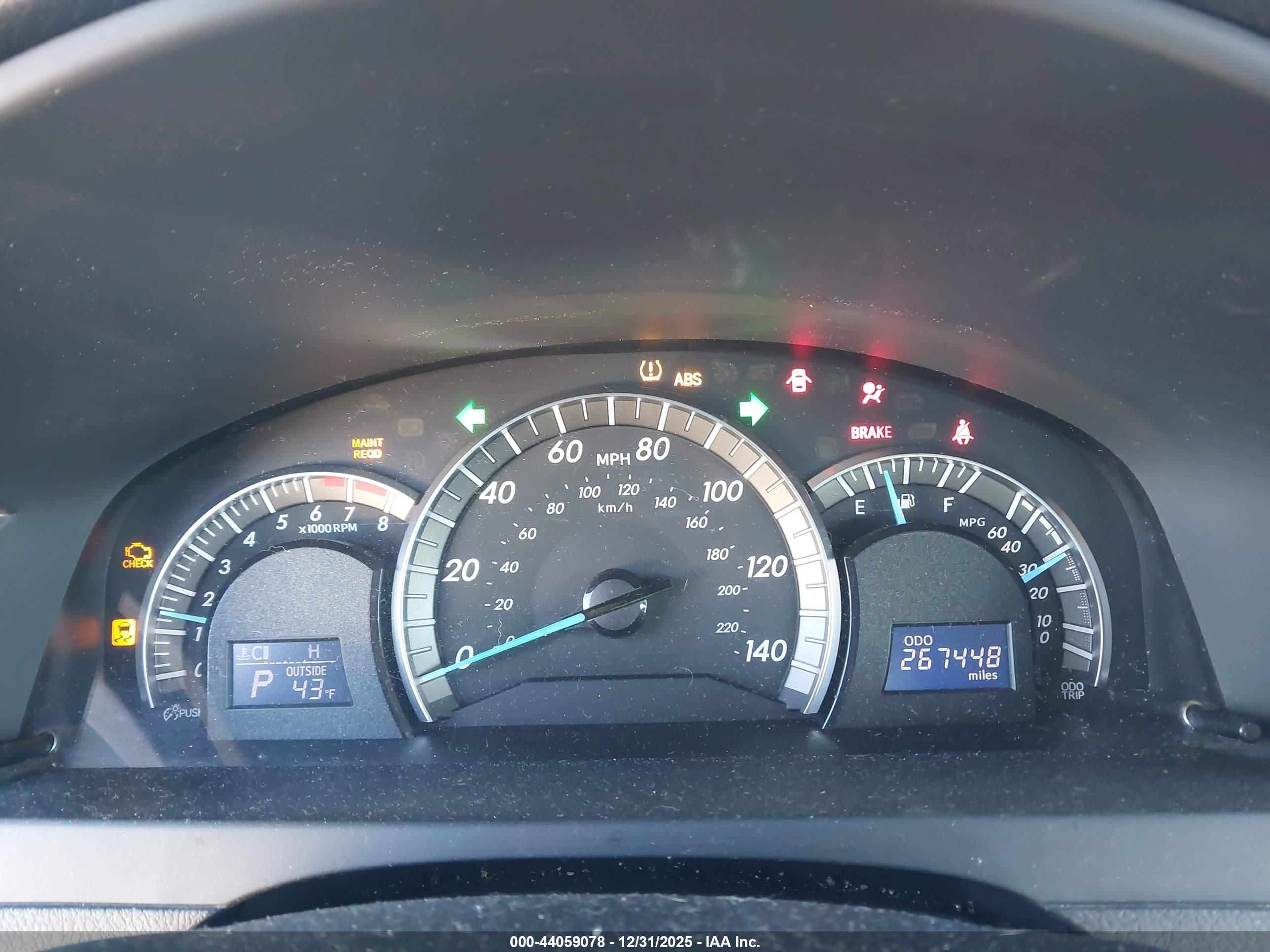 TOYOTA CAMRY image 7