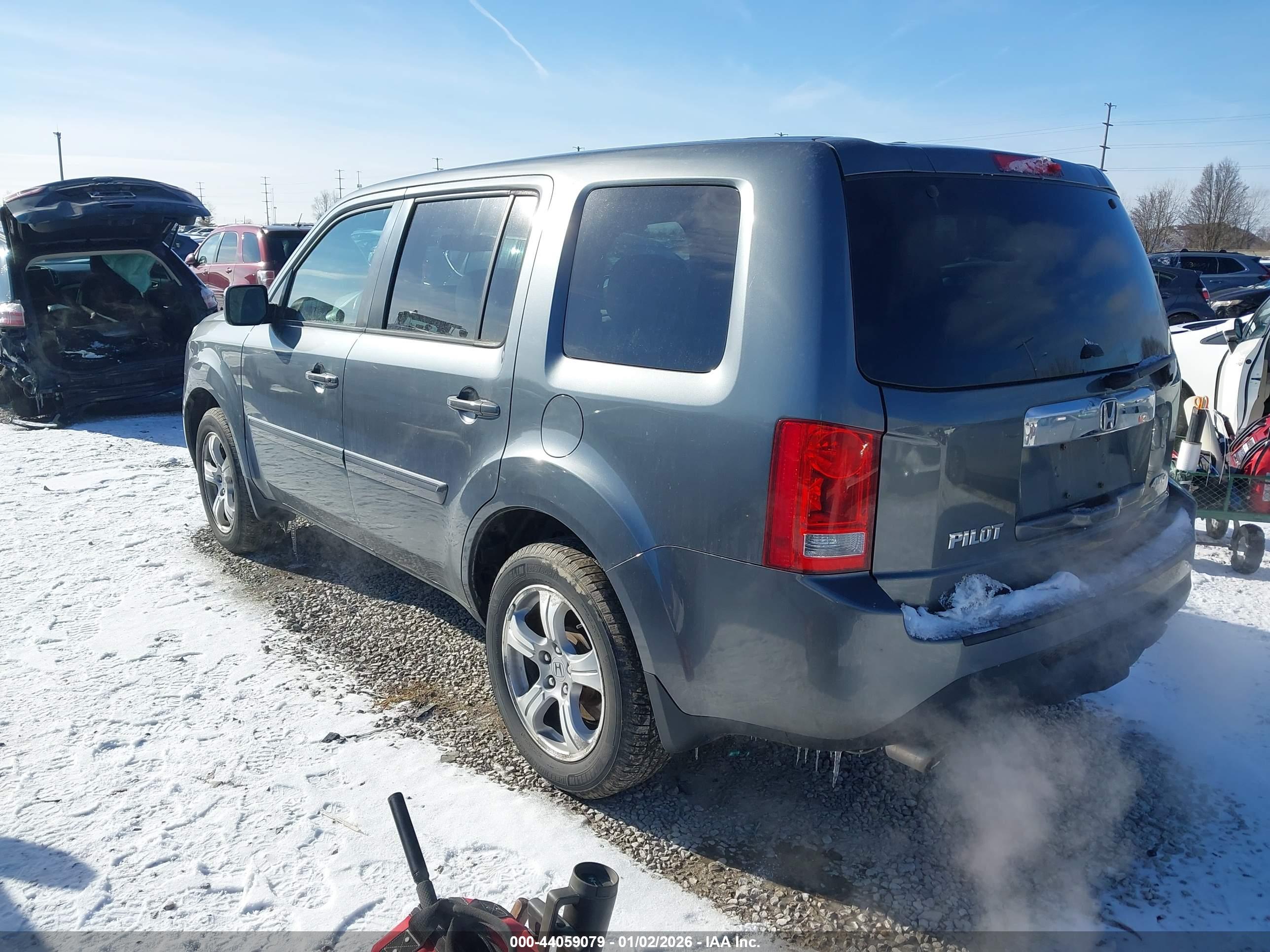 HONDA PILOT image 3