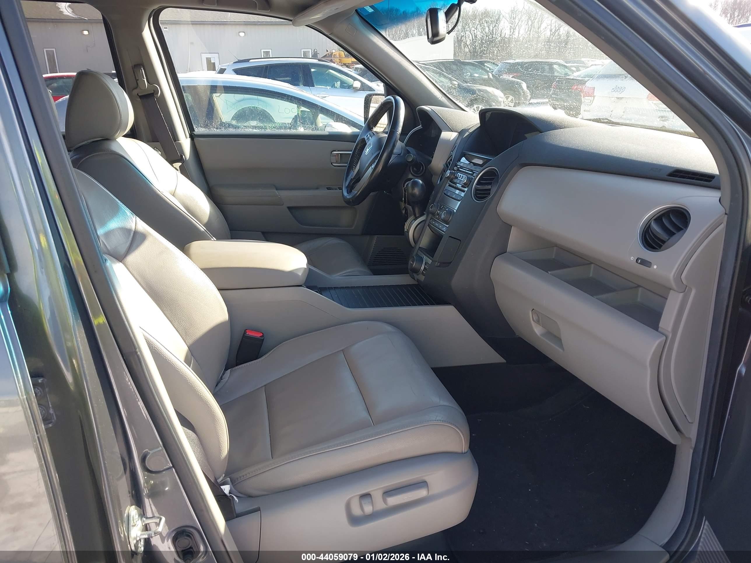 HONDA PILOT image 5