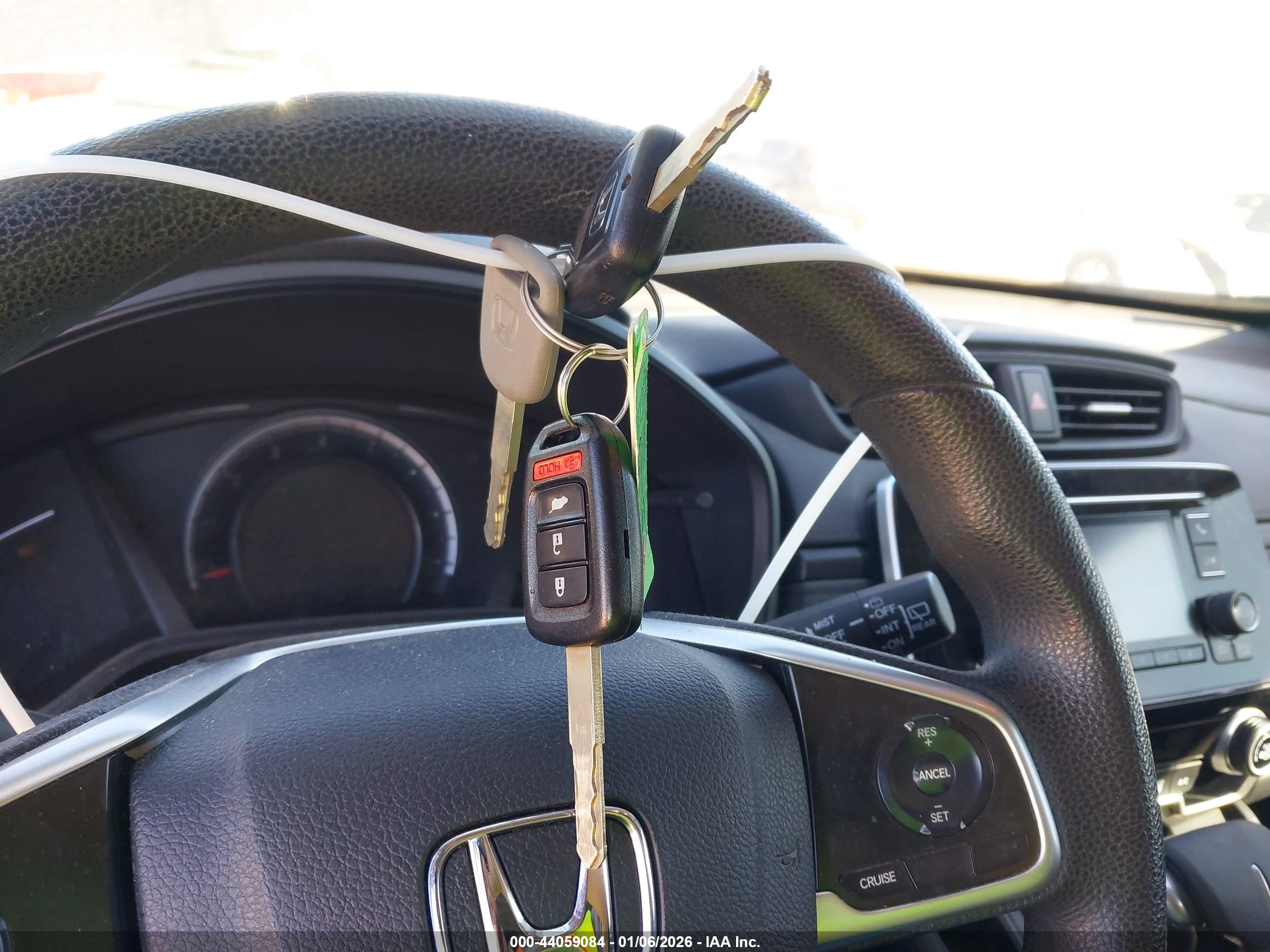 HONDA CR-V image 11