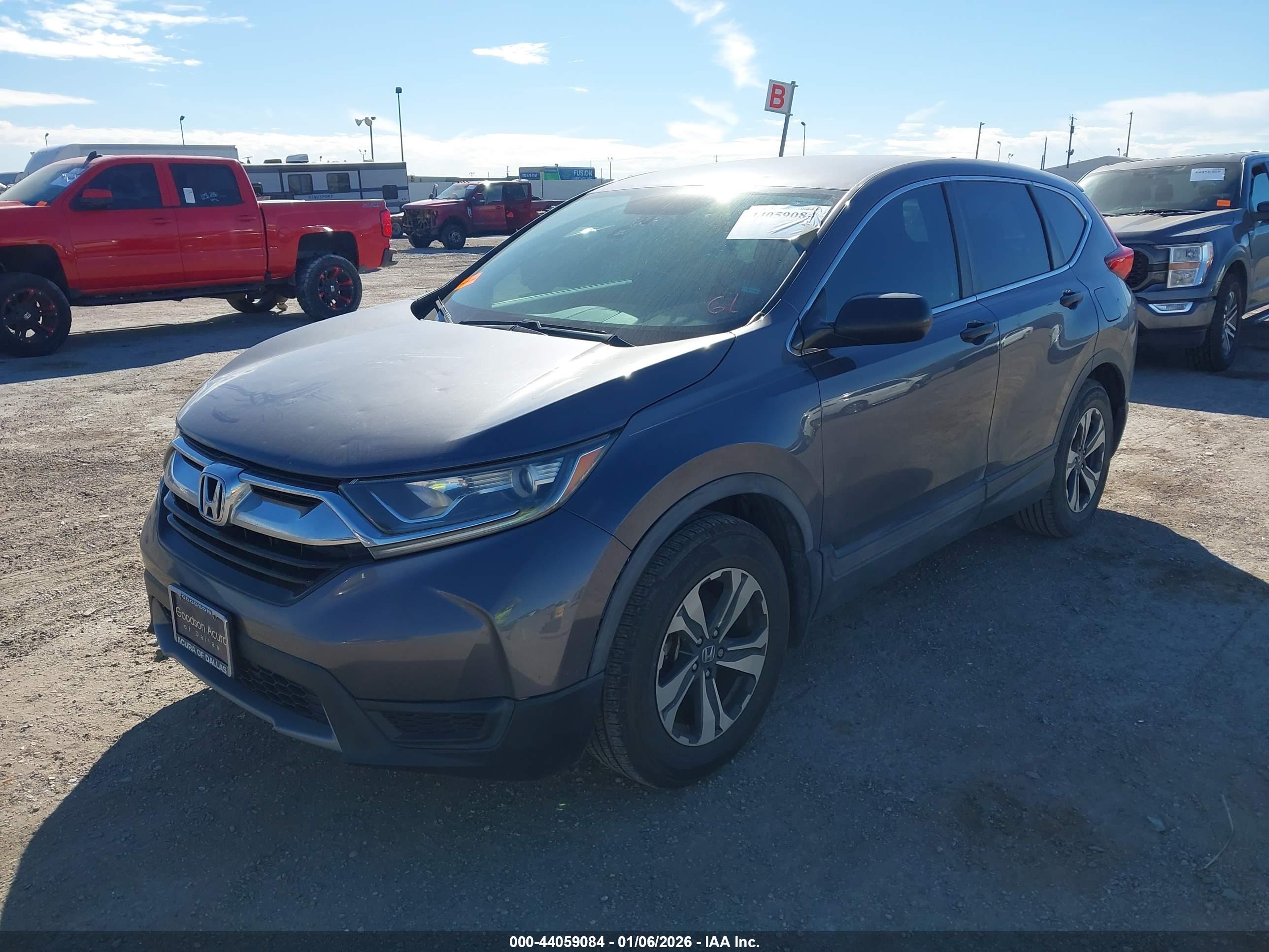 HONDA CR-V image 2