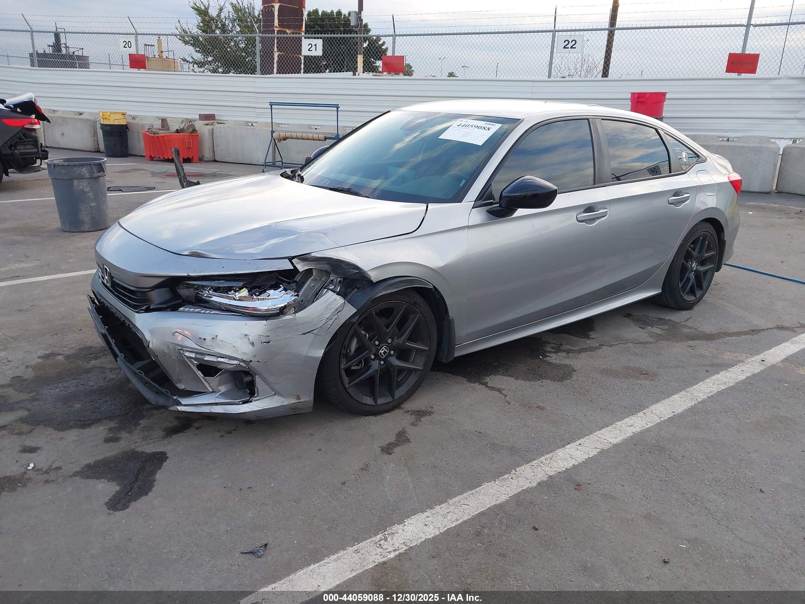 HONDA CIVIC image 2